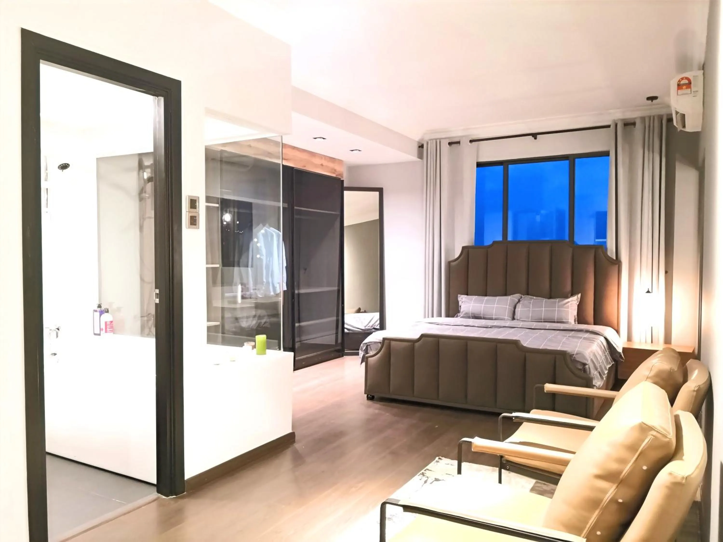 Bed in Baby & kids friendly, JB CIQ, Romantic Duplex