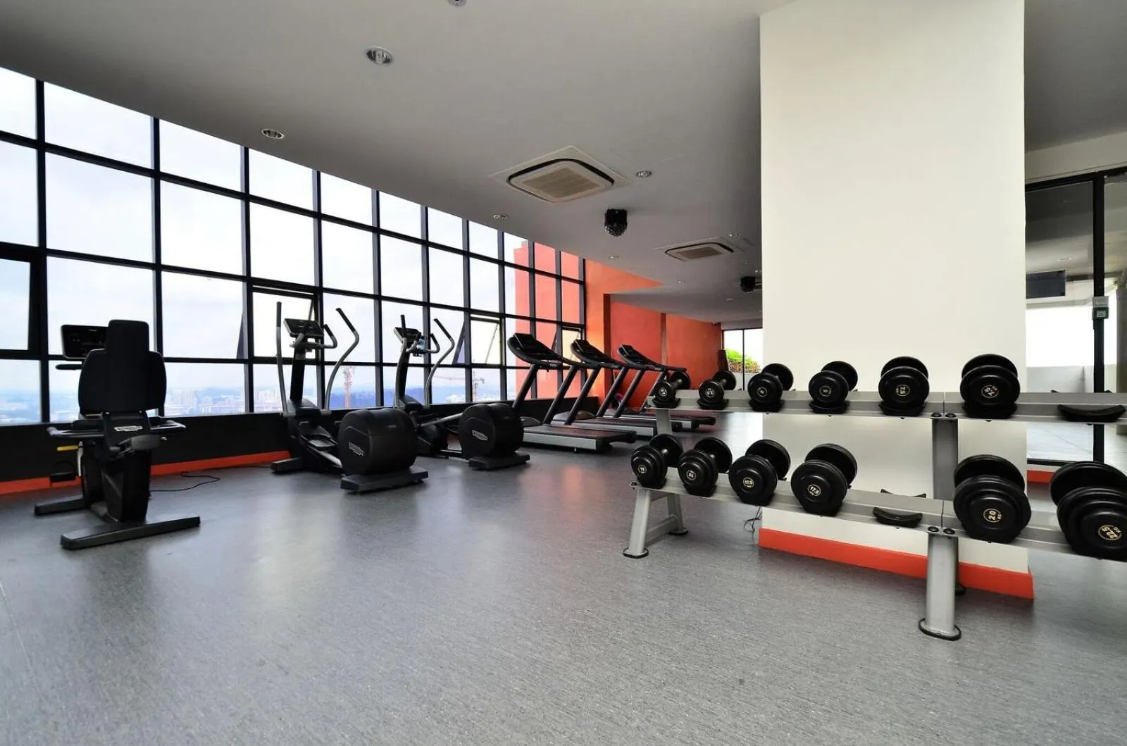 Baby & kids friendly, JB CIQ, Romantic Duplex