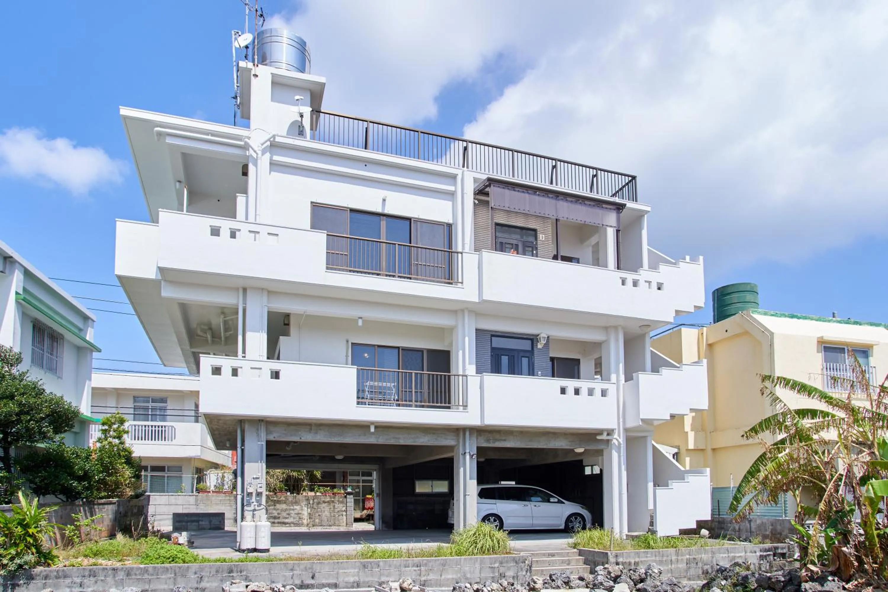 Property building in Wind Henza