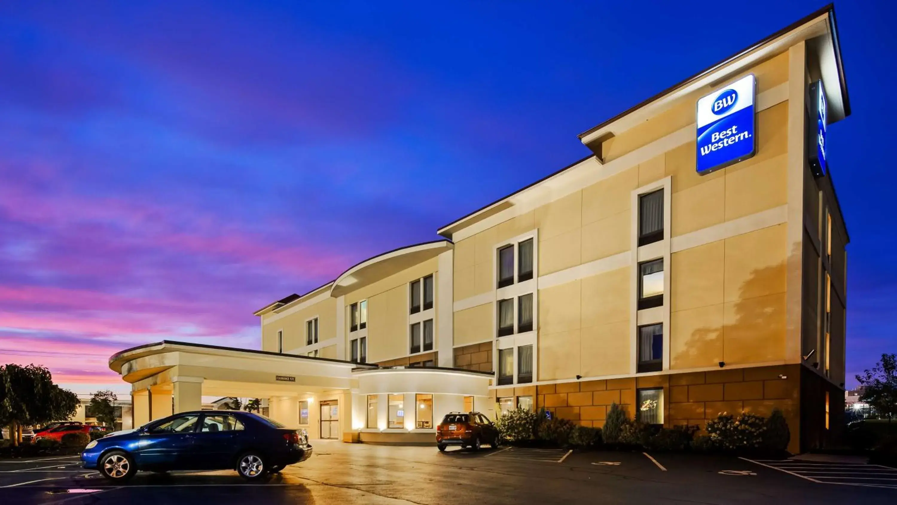 Property Building in Best Western Inn Buffalo Airport Property Building in Best Western Inn Buffalo Airport
