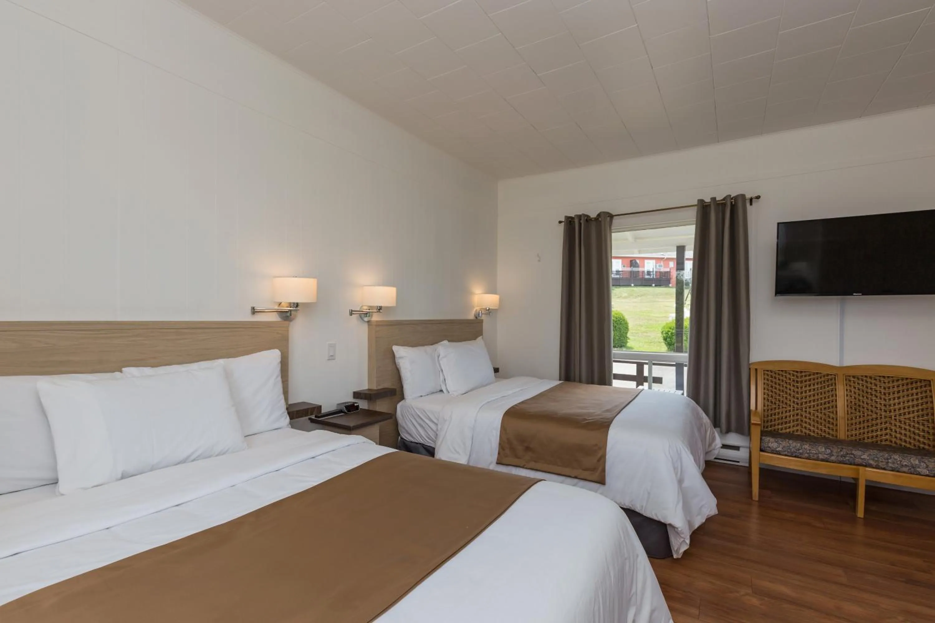 Bed in Motel au Fleuve d'Argent