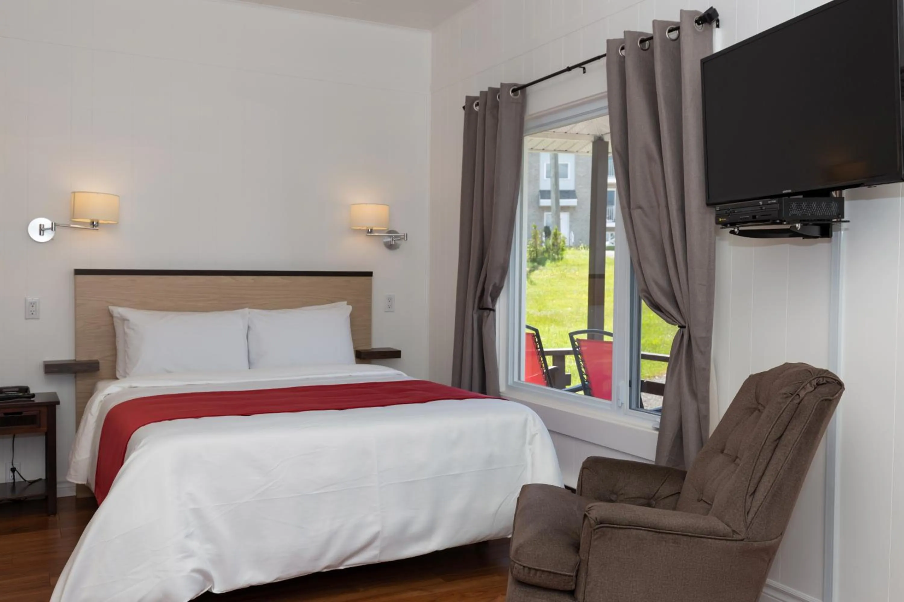 Bed in Motel au Fleuve d'Argent