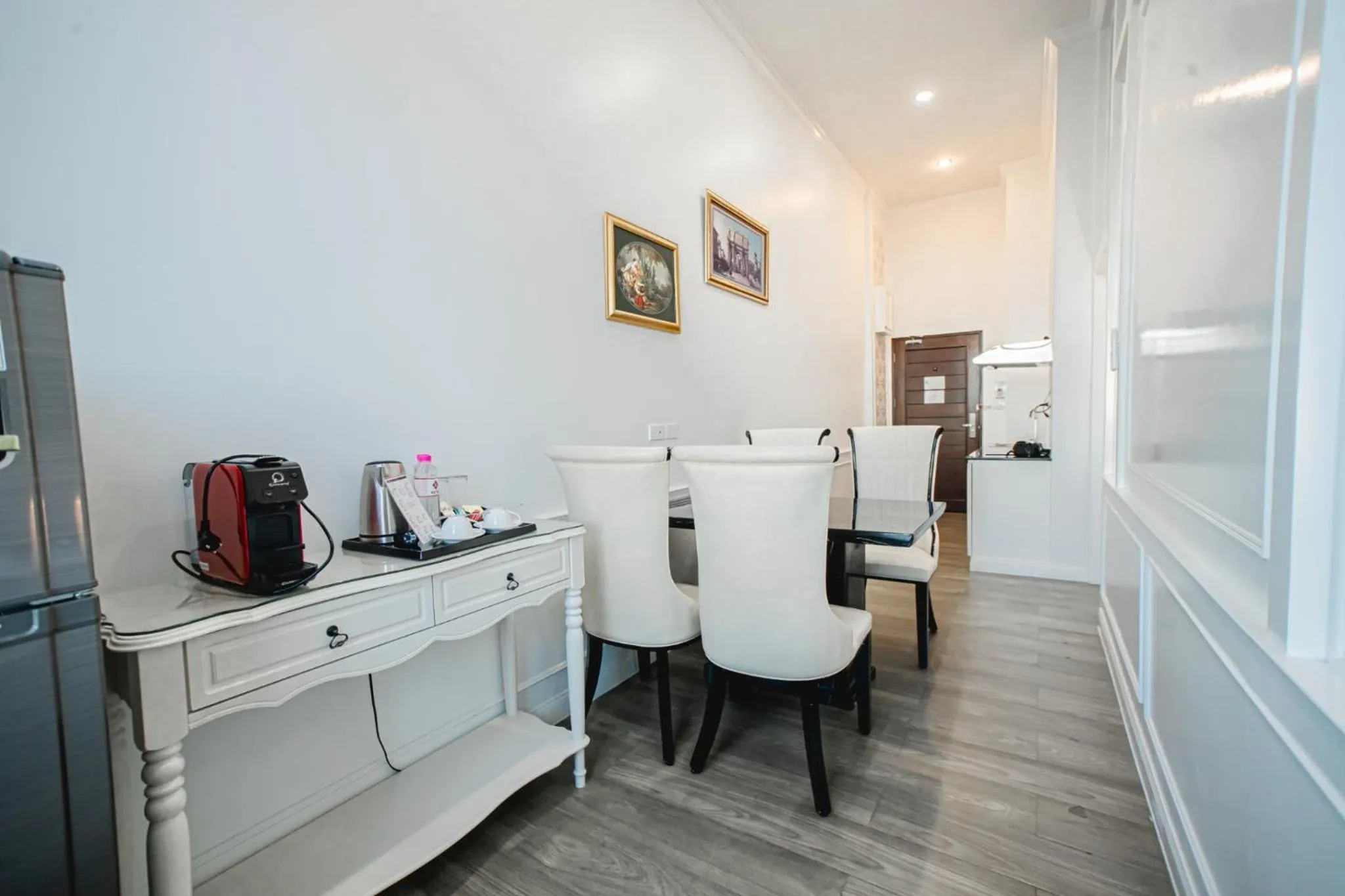 Dining area in Banbua Grand Udon