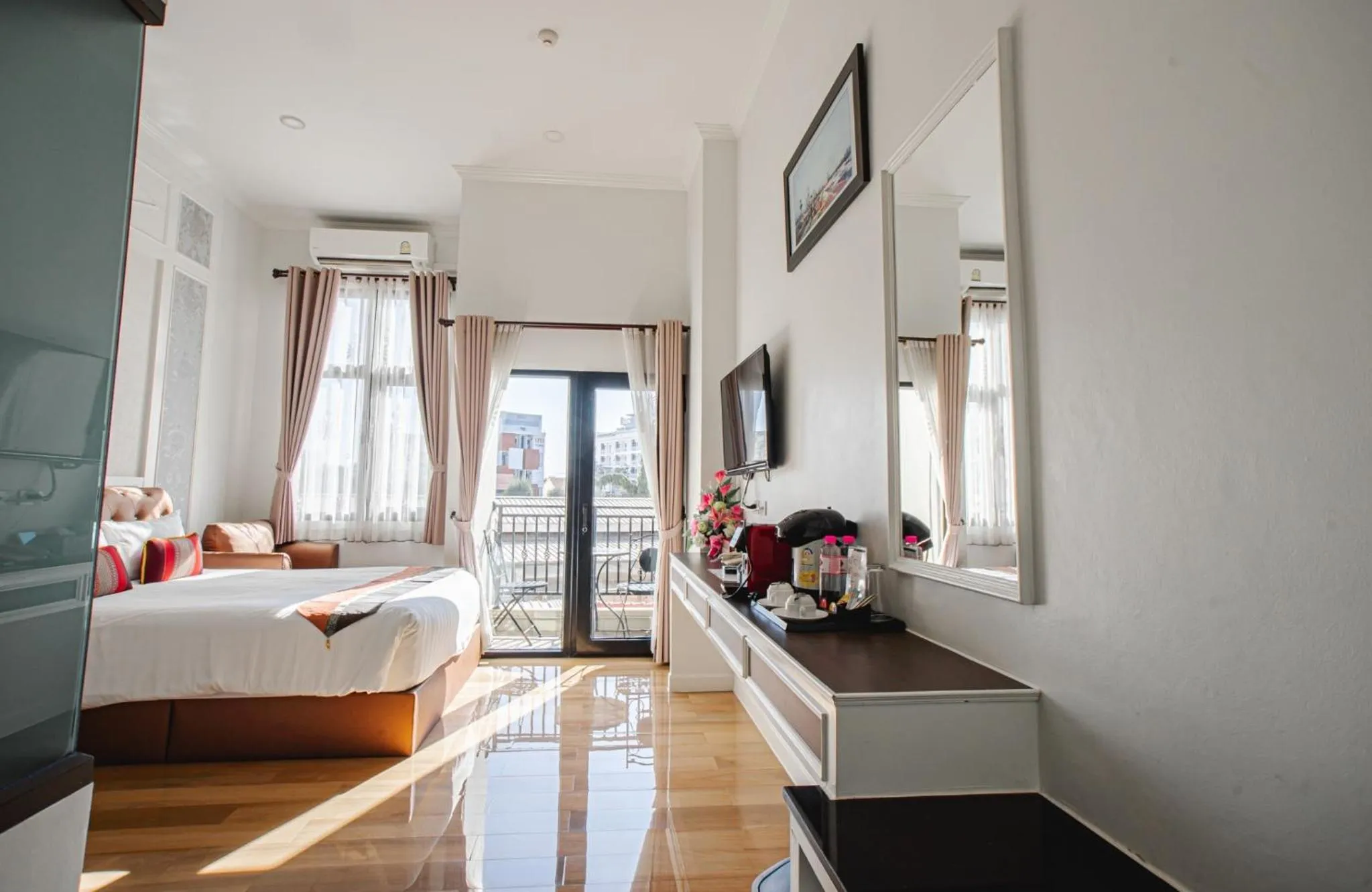 Bedroom, Bed in Banbua Grand Udon