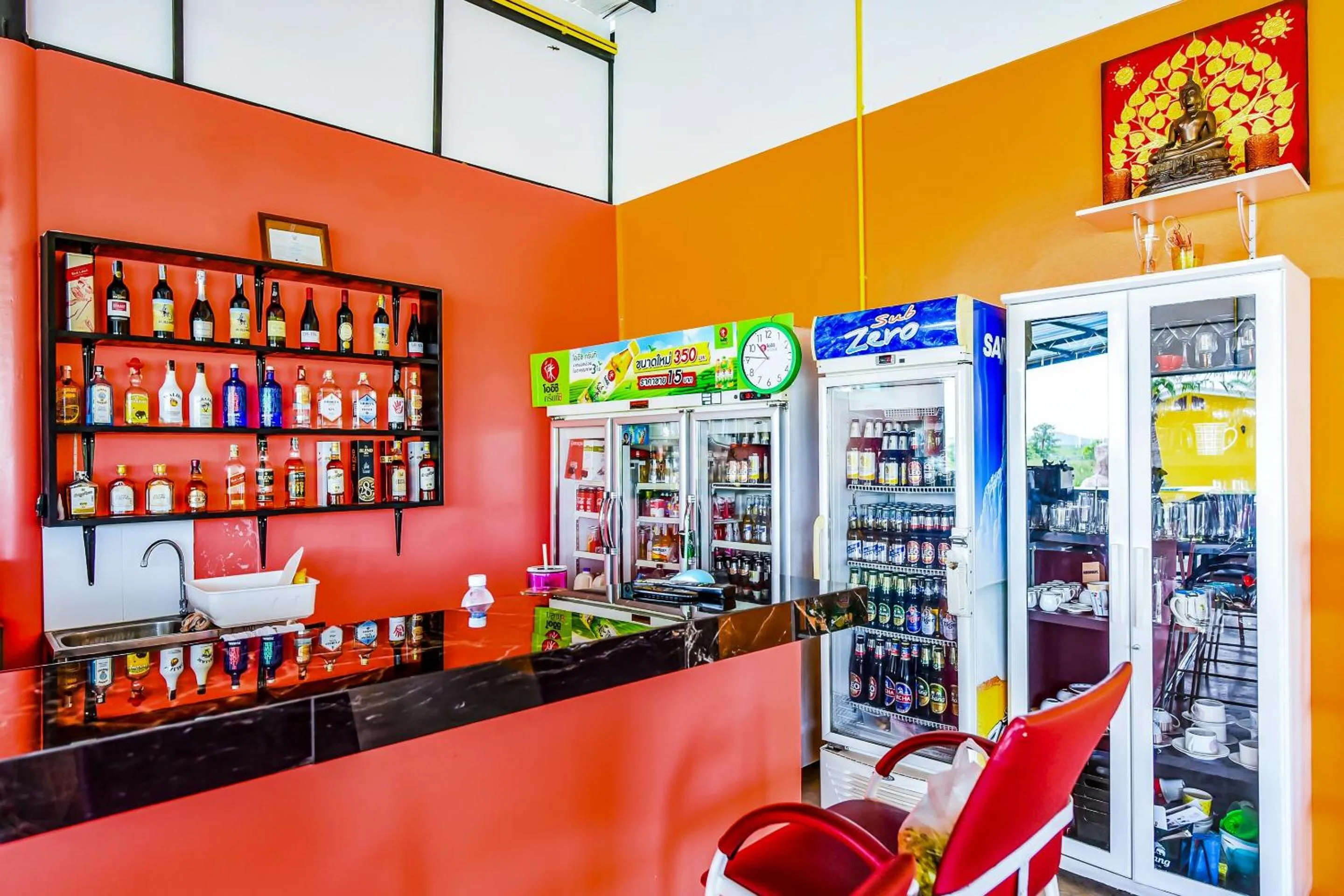 Lounge or bar in Billabong Resort Cha Am