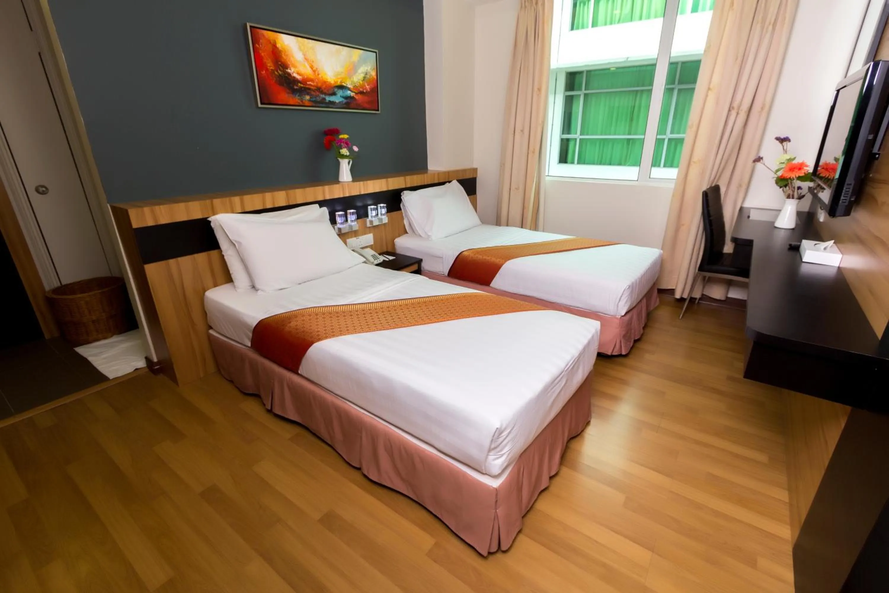 Bed in Mariner Hotel Labuan