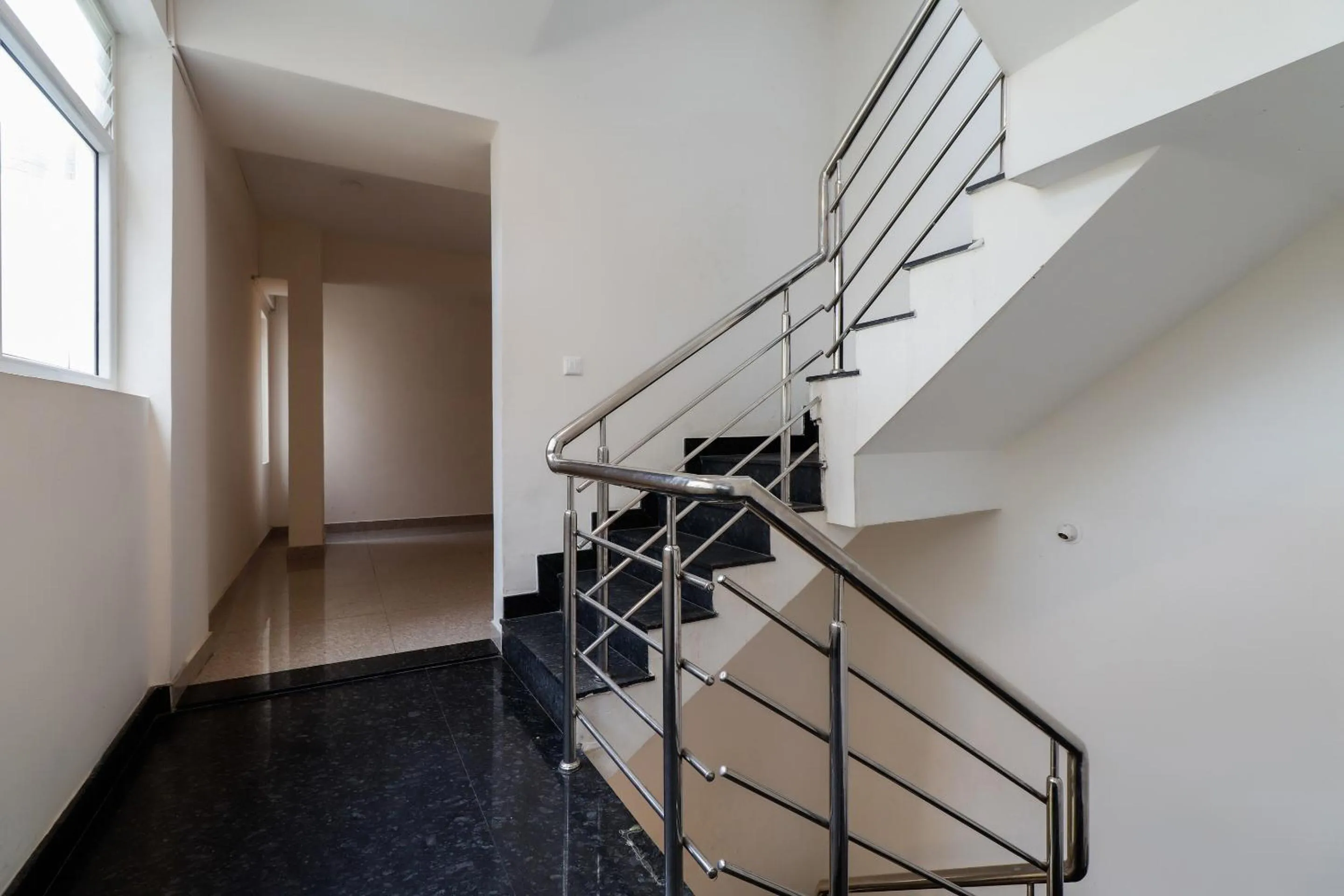 Lobby or reception in GN Collection O Near Rajajinagar Industrial Estate