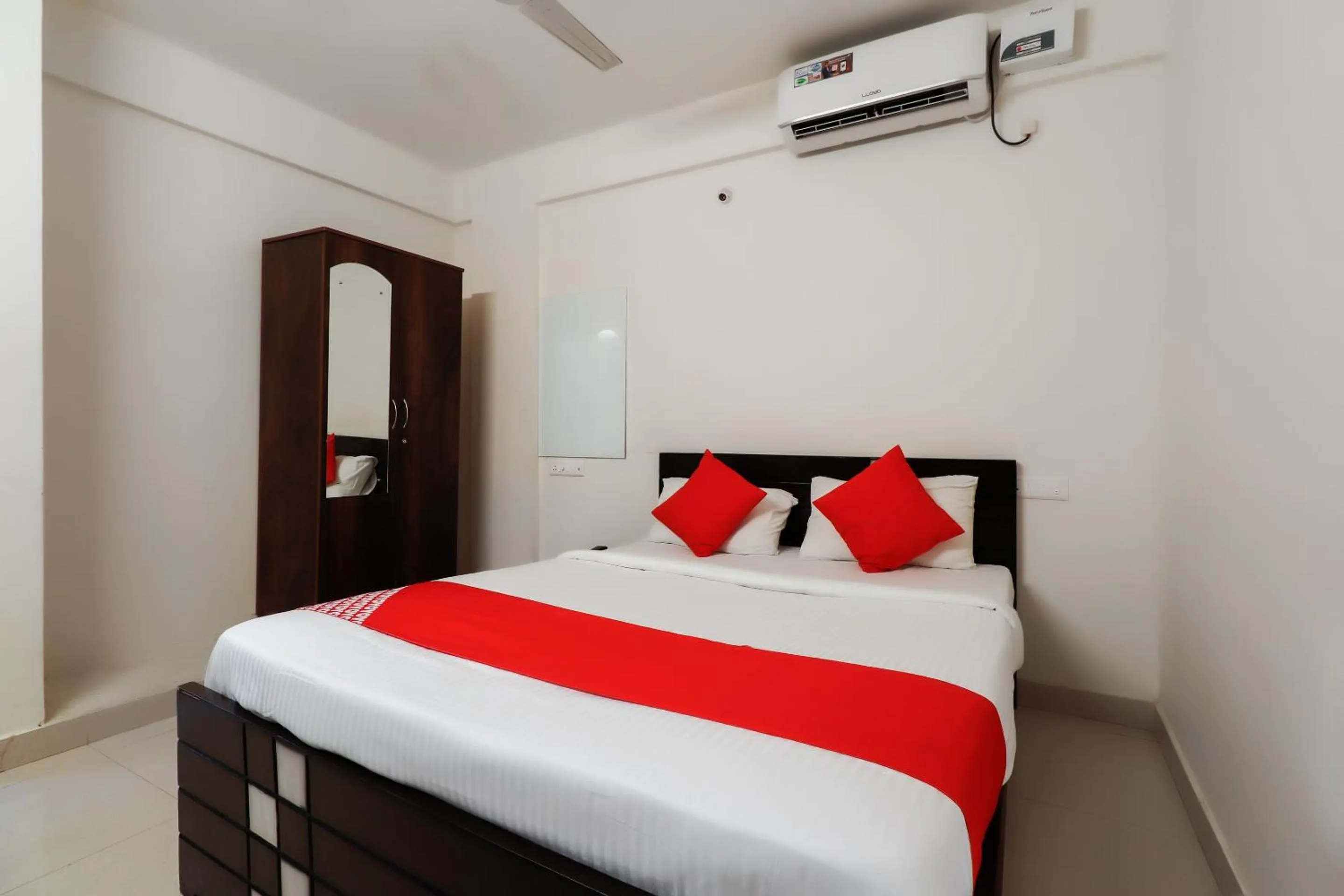 Bedroom, Bed in GN Collection O Near Rajajinagar Industrial Estate