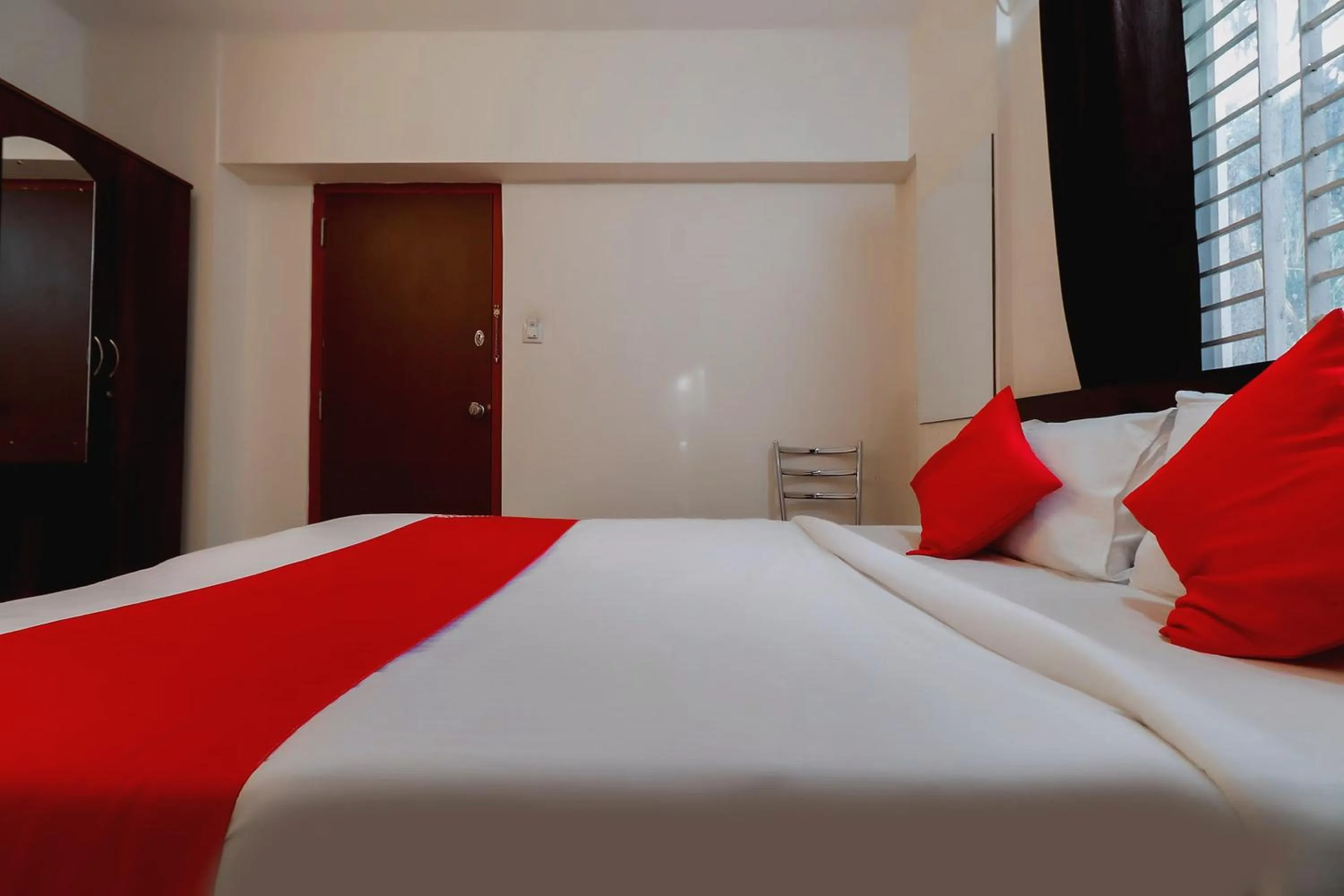 Bedroom, Bed in Collection O Rajajinagar Industrial Estate