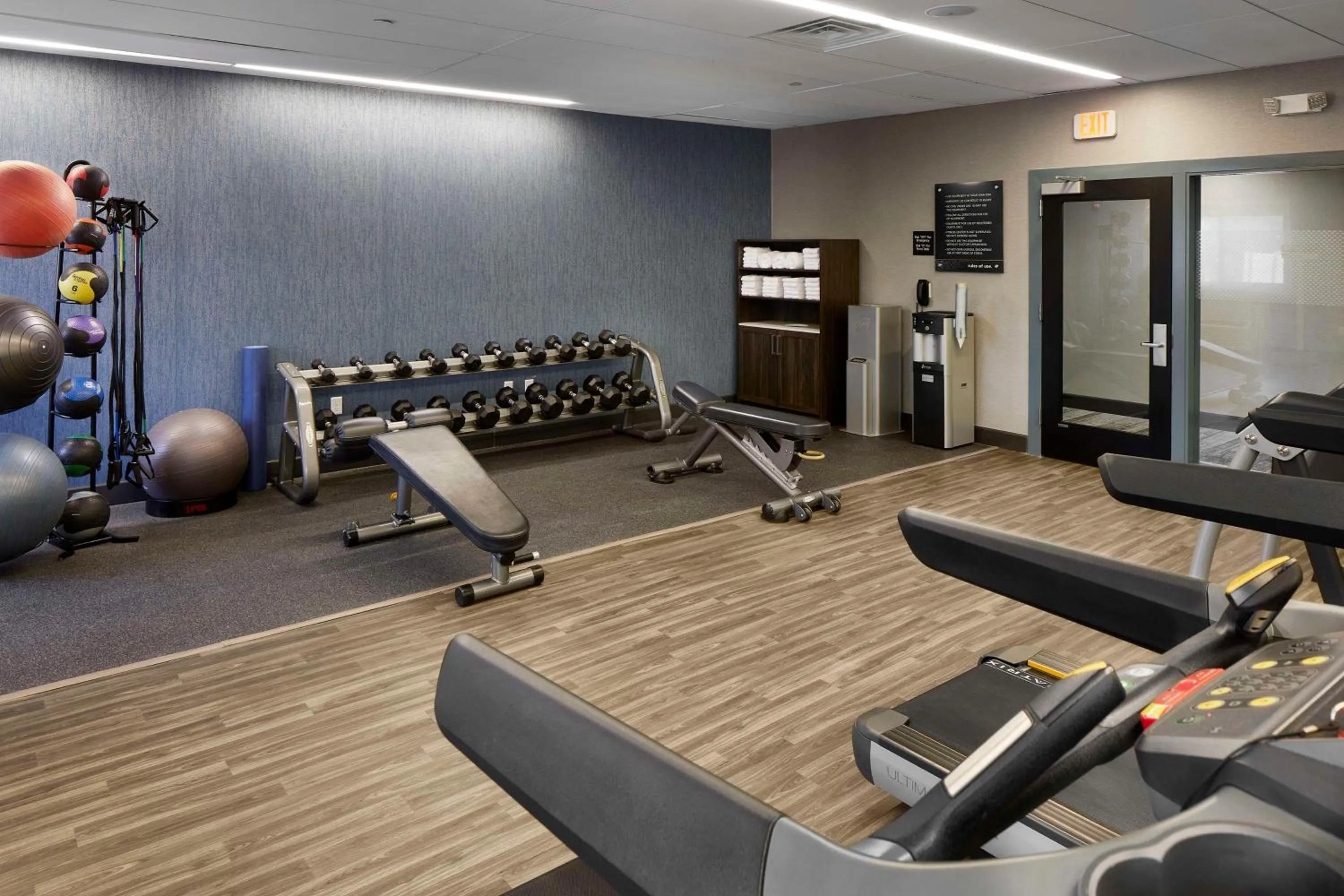 Fitness centre/facilities in Hampton Inn Newark Airport