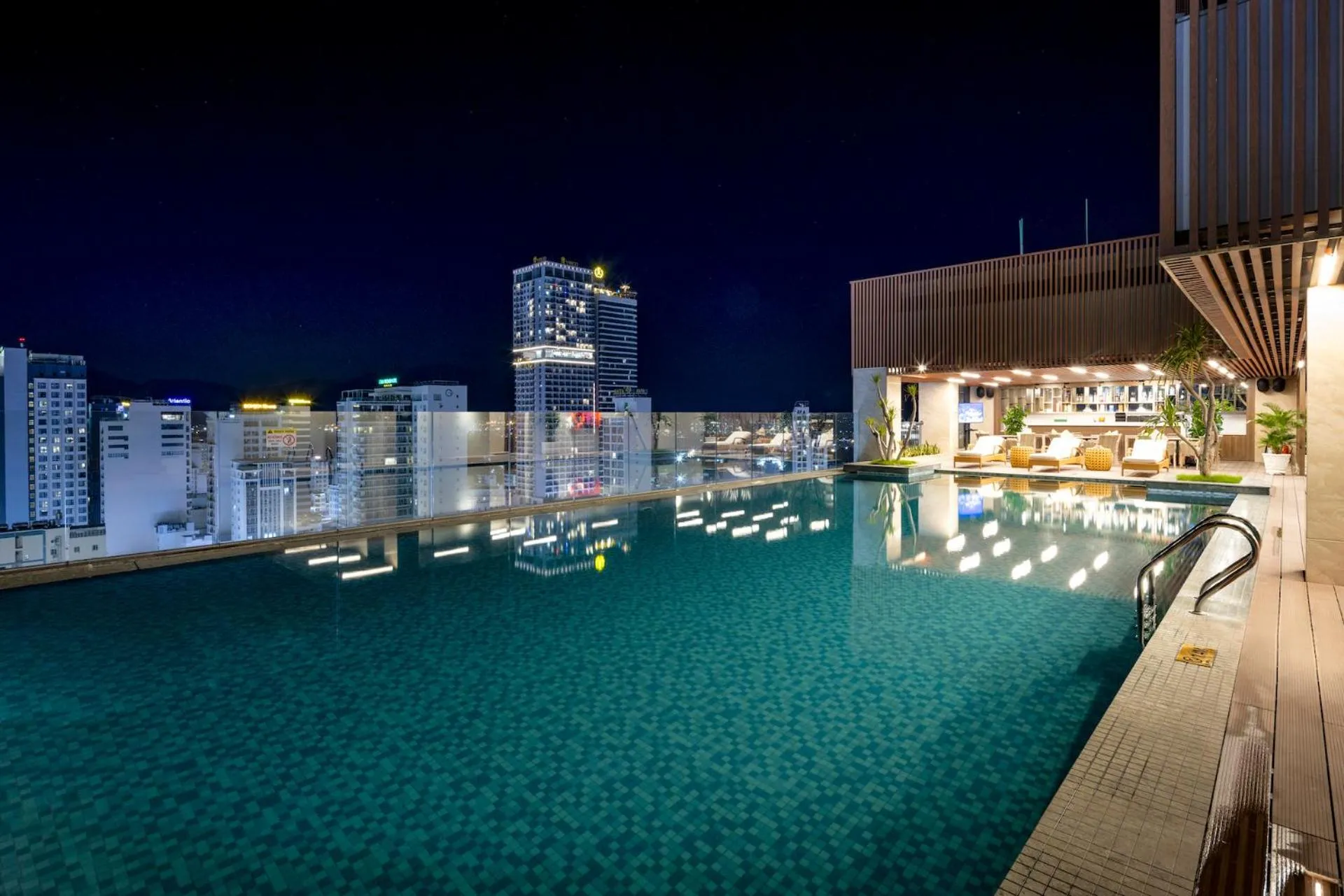 Swimming pool in Gonsala Hotel Nha Trang