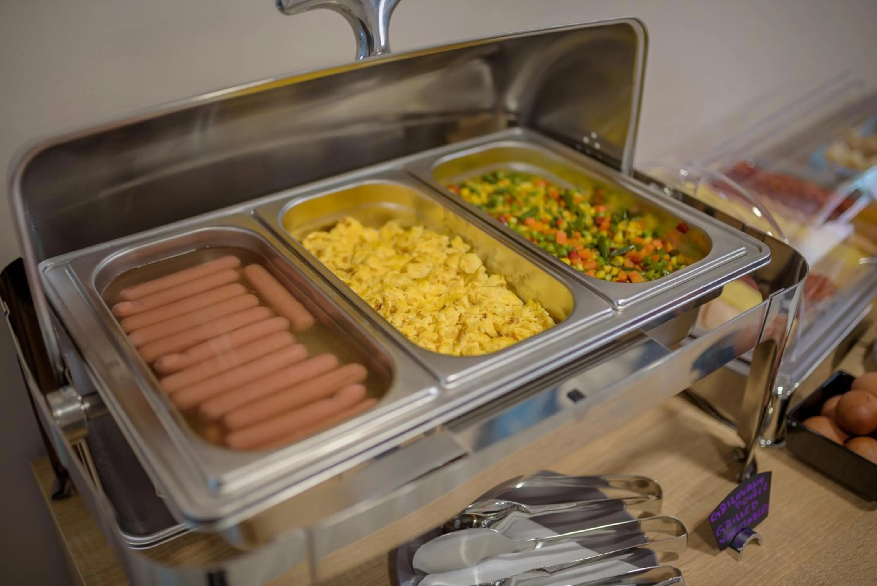 Breakfast in Hotel Soni Lux