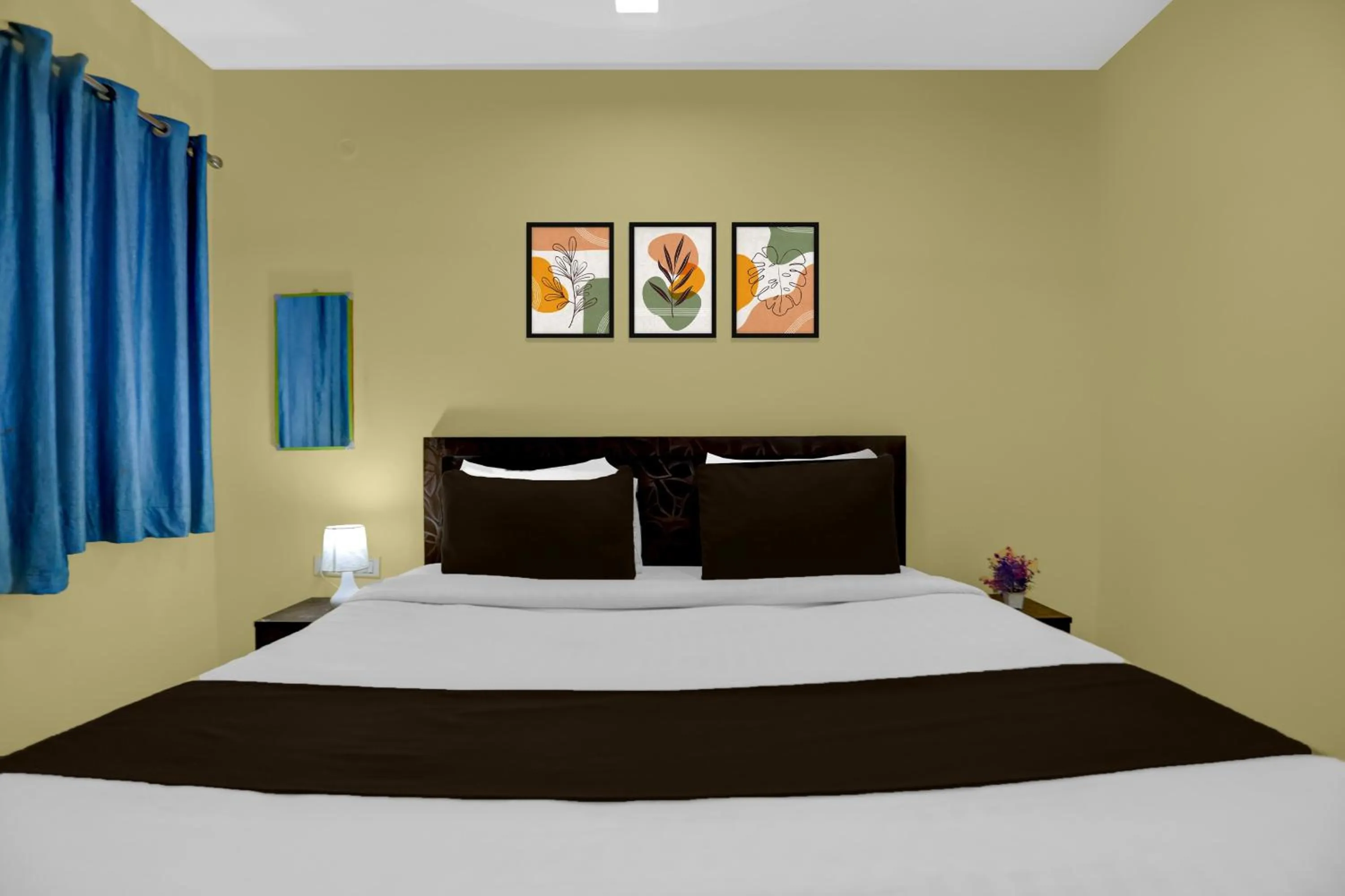 Bedroom, Bed in Super Hotel O Patliputra Railway Station Formerly Rameshwaram Guest House