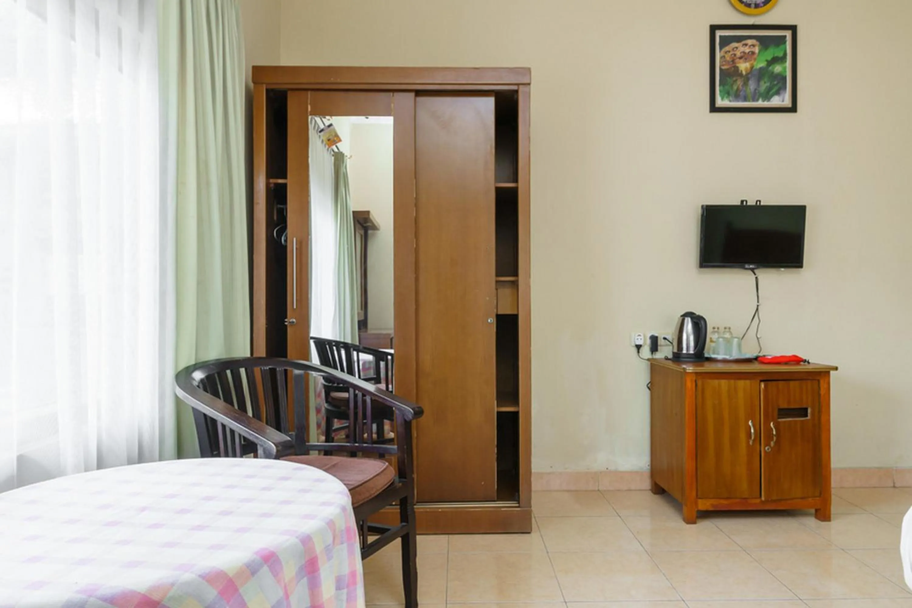 Bed in RedDoorz @ Jalan lintas Sumatera Lahat