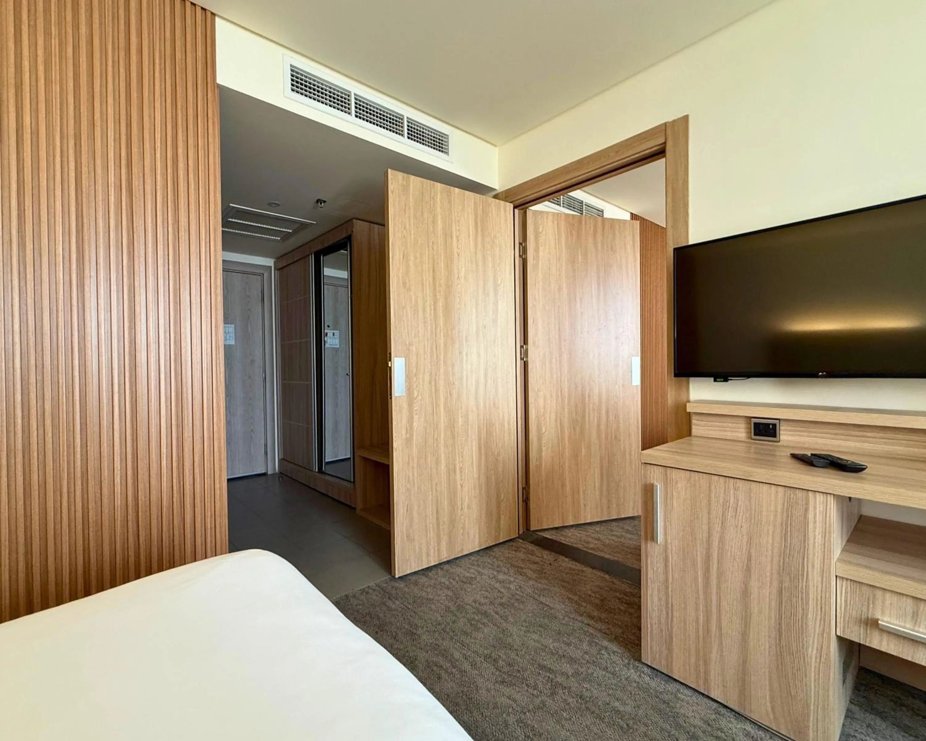 View (from property/room), Bed in La Casa Hotel Amman by FHM