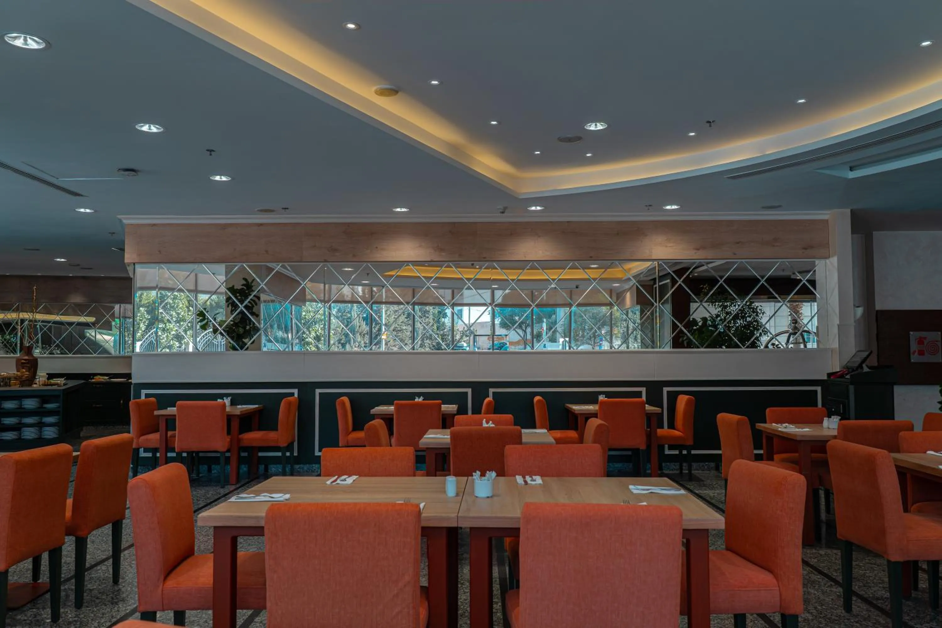 Restaurant/places to eat in La Casa Hotel Amman by FHM