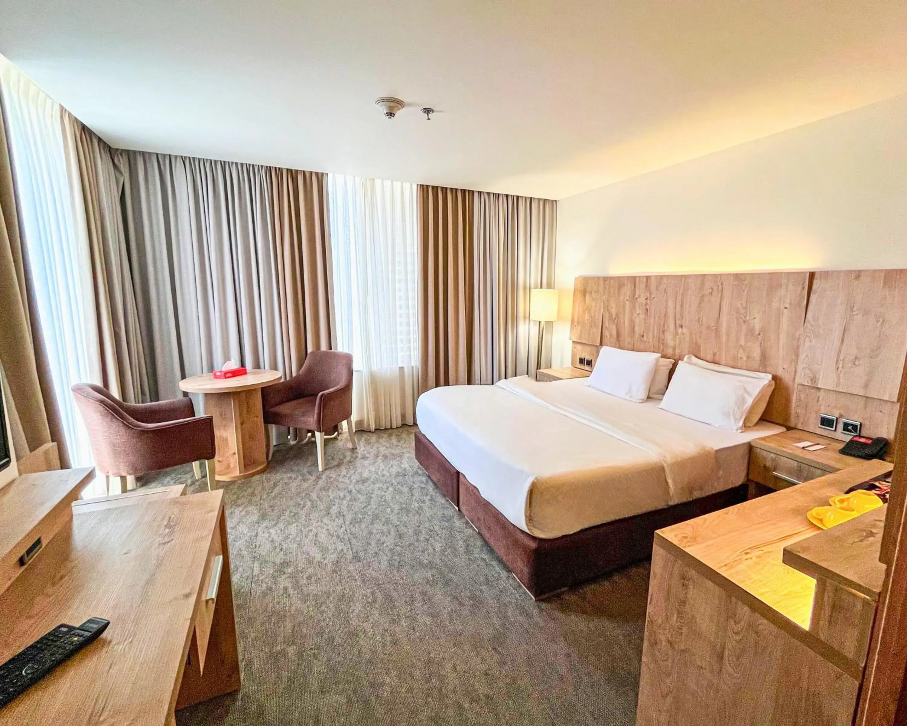 Superior Double Room - single occupancy in La Casa Hotel Amman by FHM Superior Double Room - single occupancy in La Casa Hotel Amman by FHM