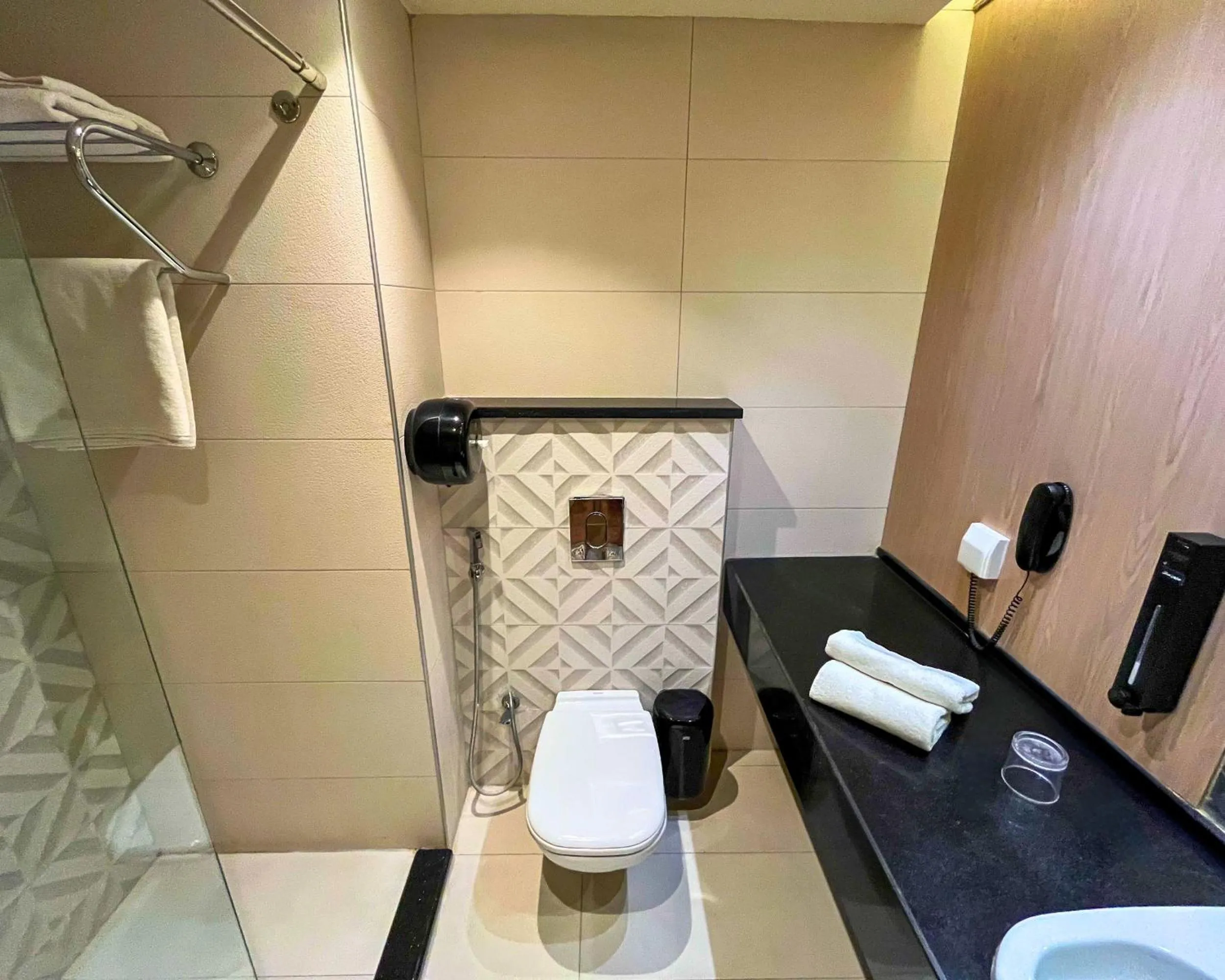 Toilet in La Casa Hotel Amman by FHM