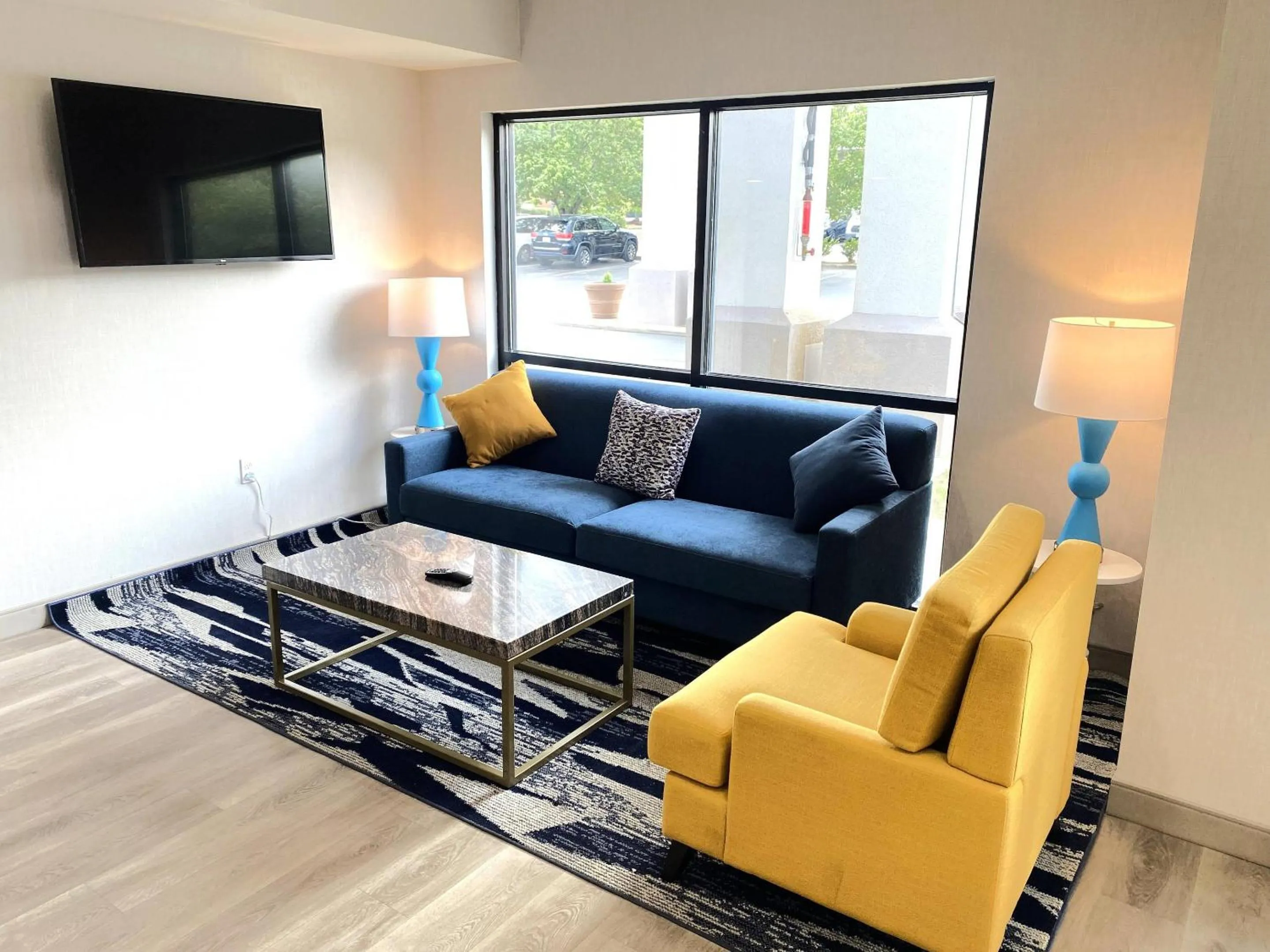 Breakfast in Comfort Inn & Suites Trussville I-59 Exit 141