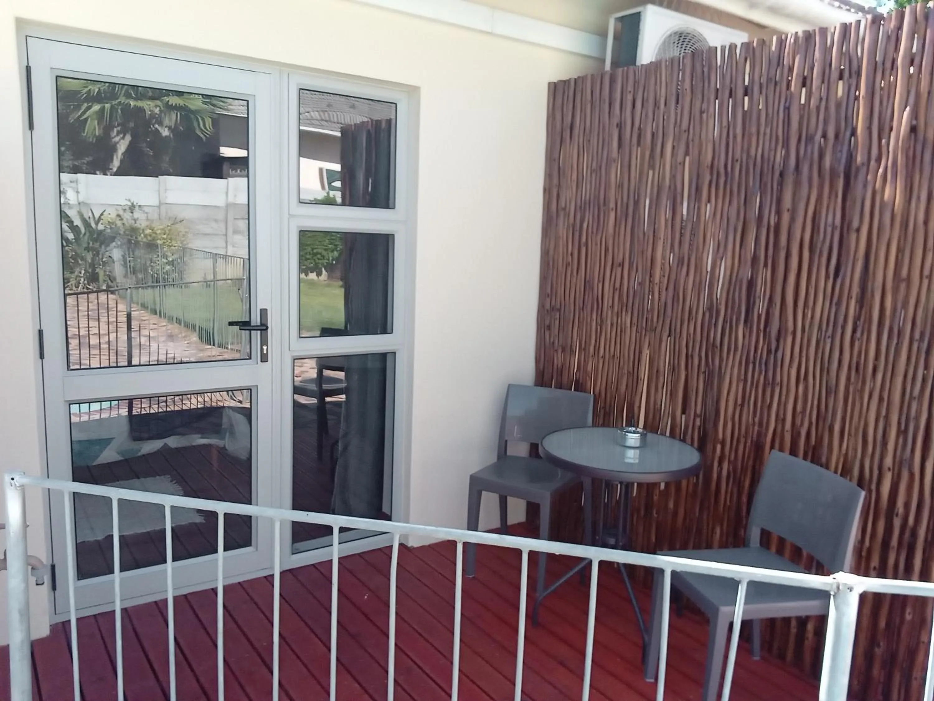 Balcony/Terrace in 10 on Fairview B&B