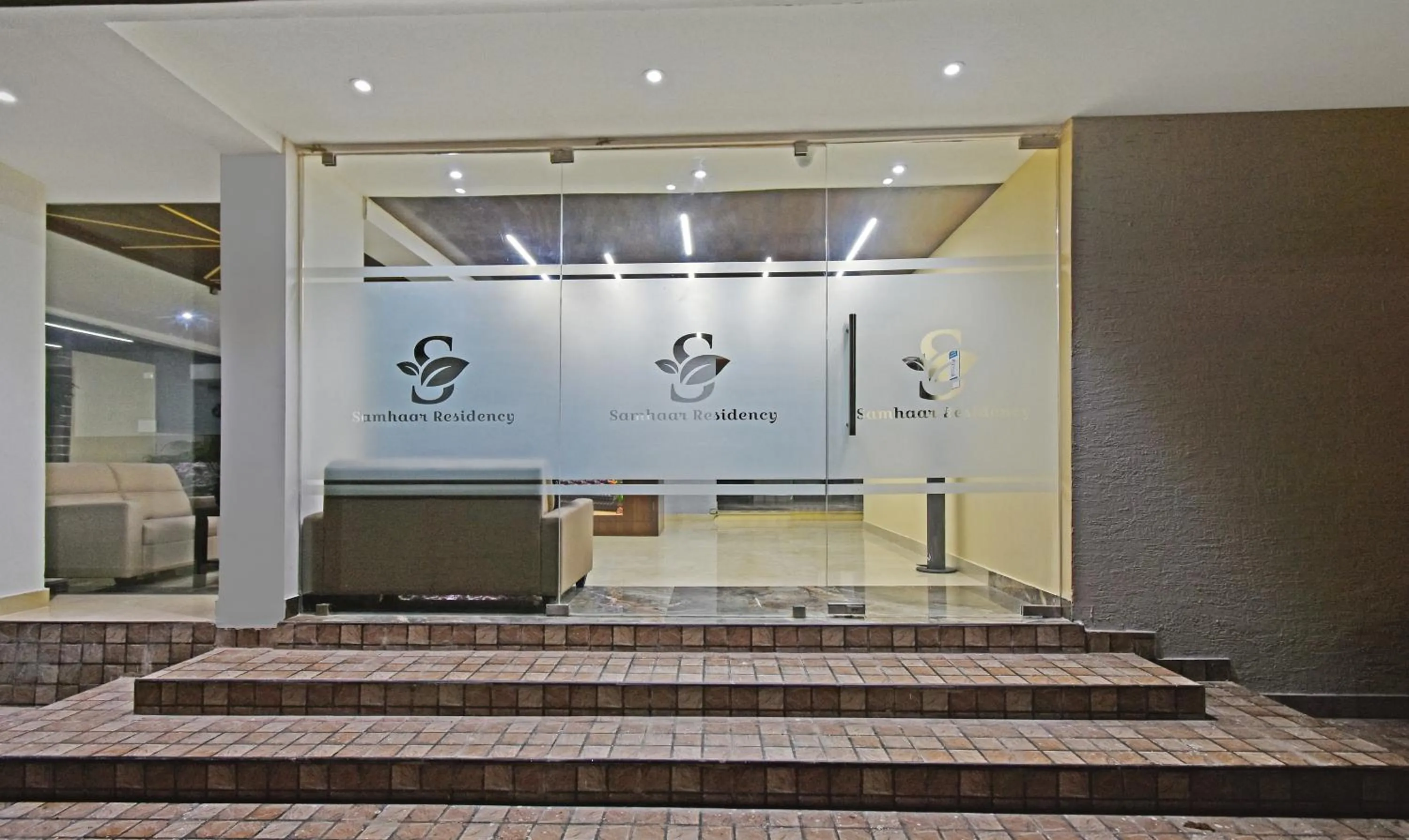 Facade/entrance in Treebo Samhaar Residency Thoraipakkam