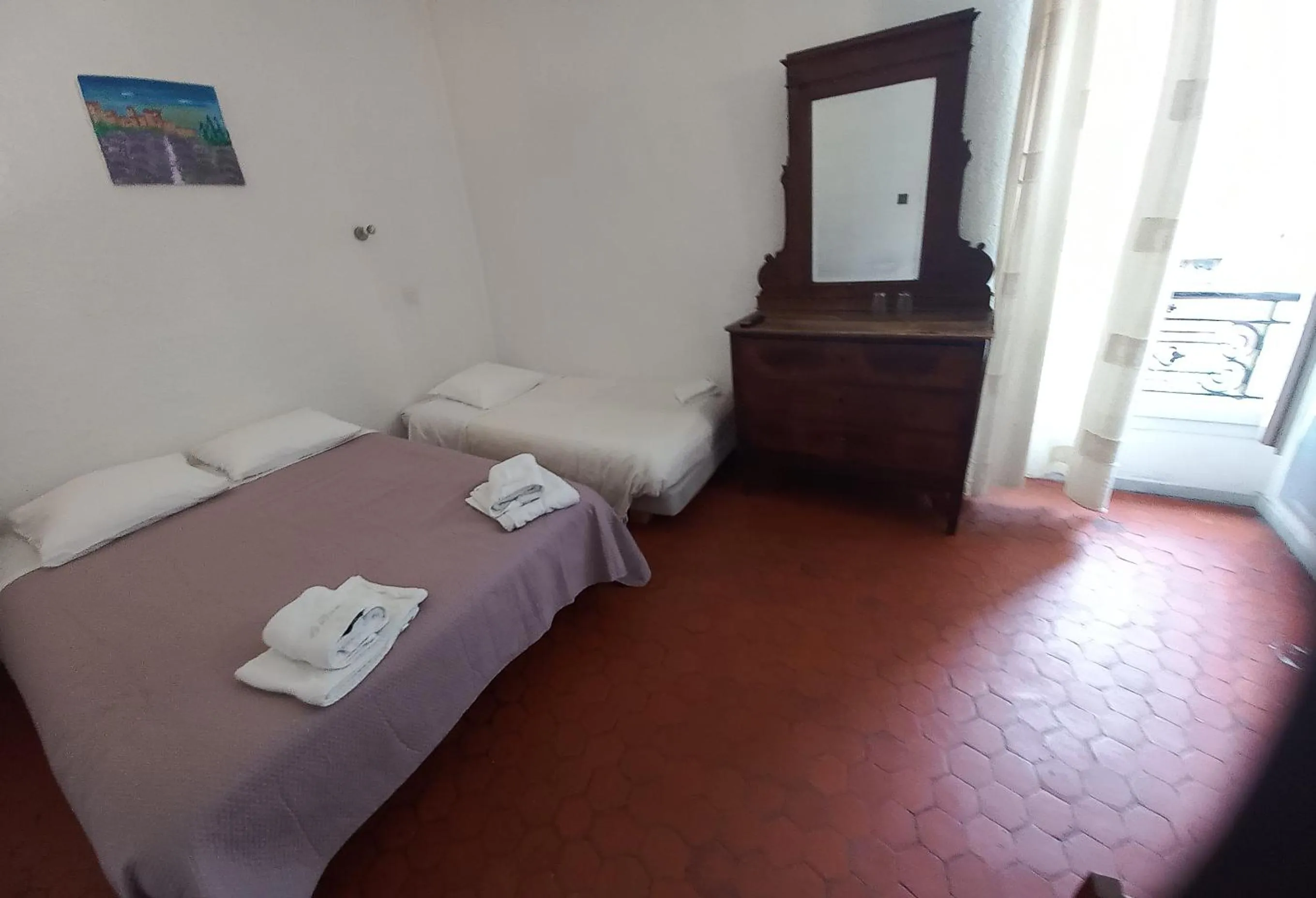 Bed in Hôtel Du Cours