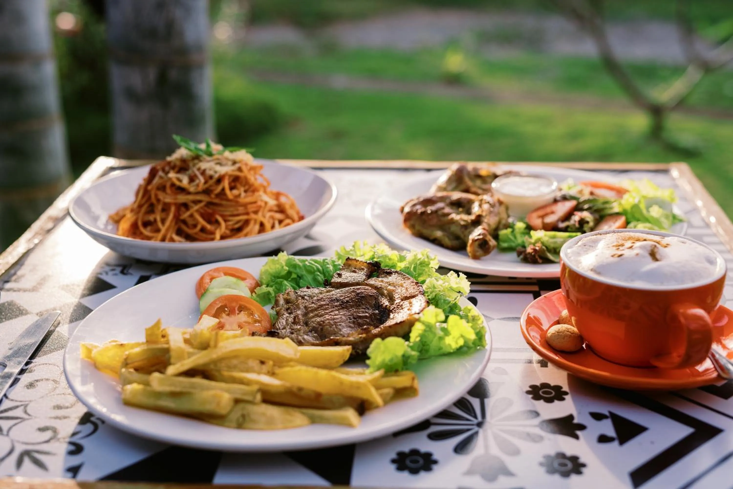 Restaurant/places to eat in Selectum Mangrove Resort