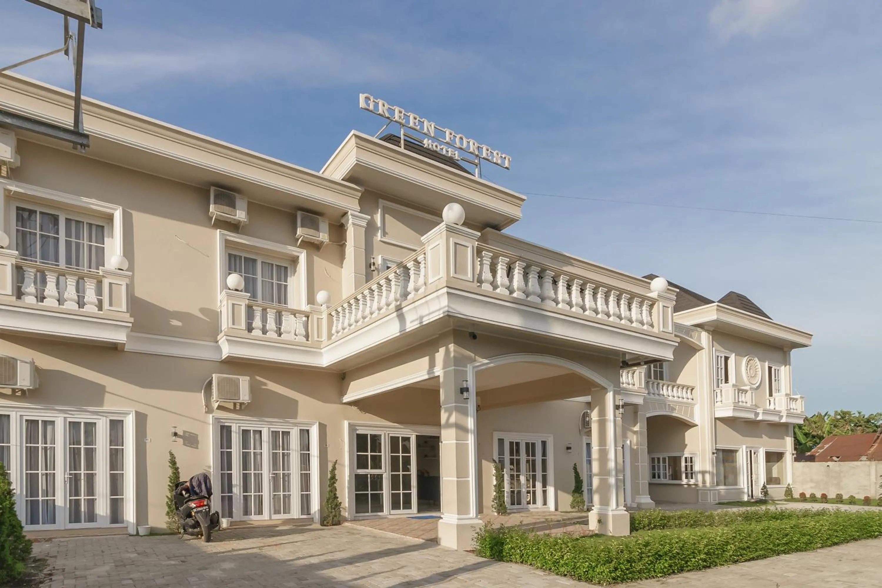 Property building in Green Forest Hotel