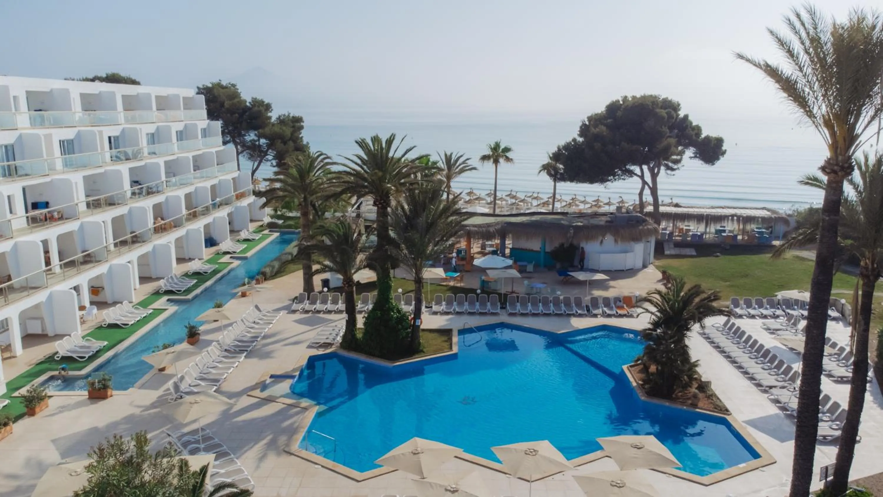 Swimming pool in Aparthotel Ses Fotges