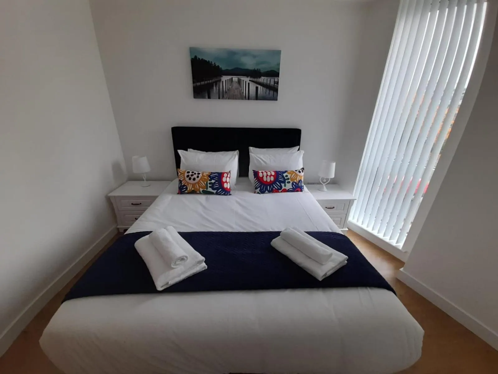Bedroom in Berks Luxury Serviced Apartments , free parking, free Gym and free wifi