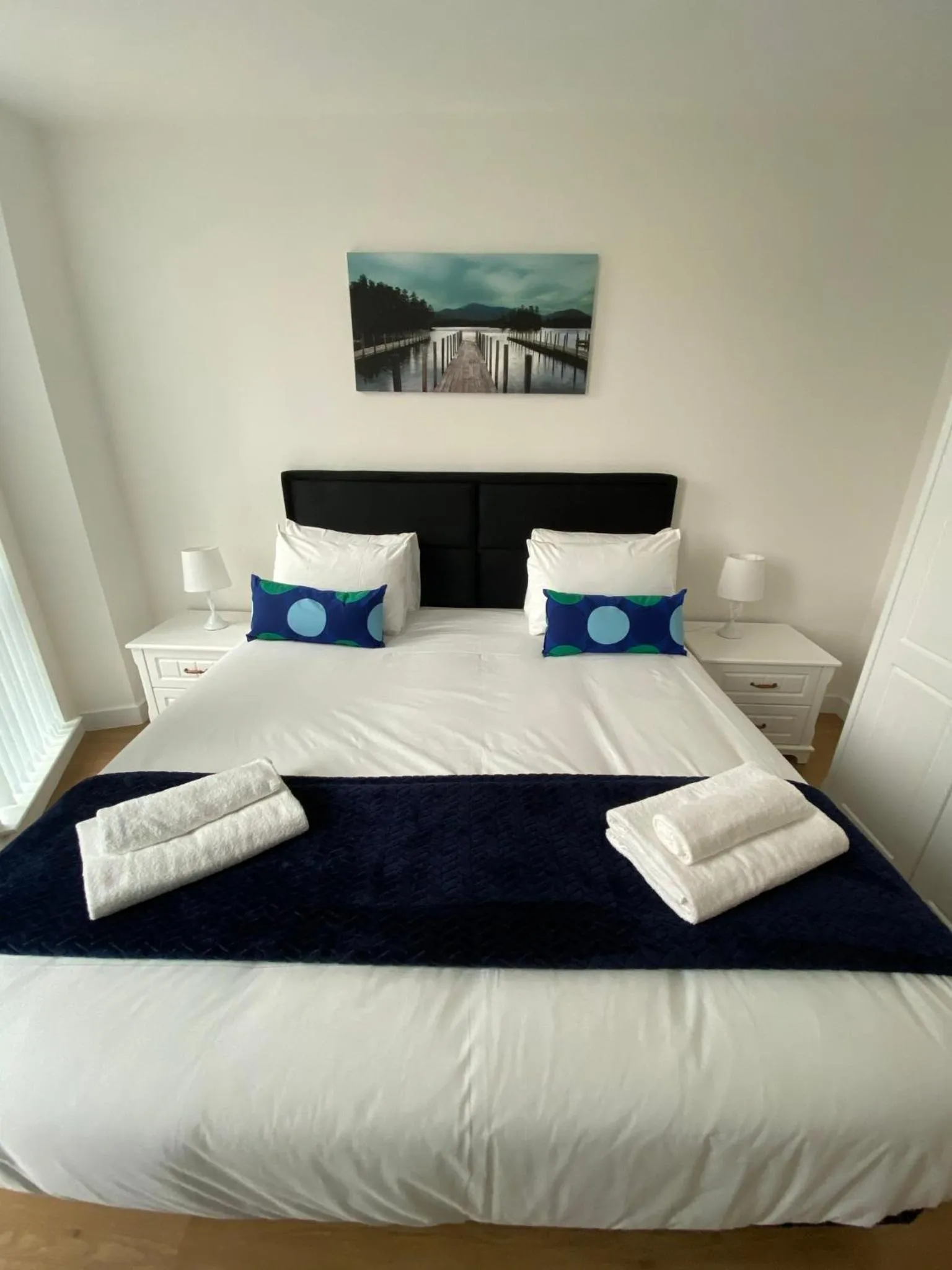 Other in Berks Luxury Serviced Apartments , free parking, free Gym and free wifi