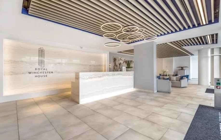 Lobby or reception in Berks Luxury Serviced Apartments , free parking, free Gym and free wifi