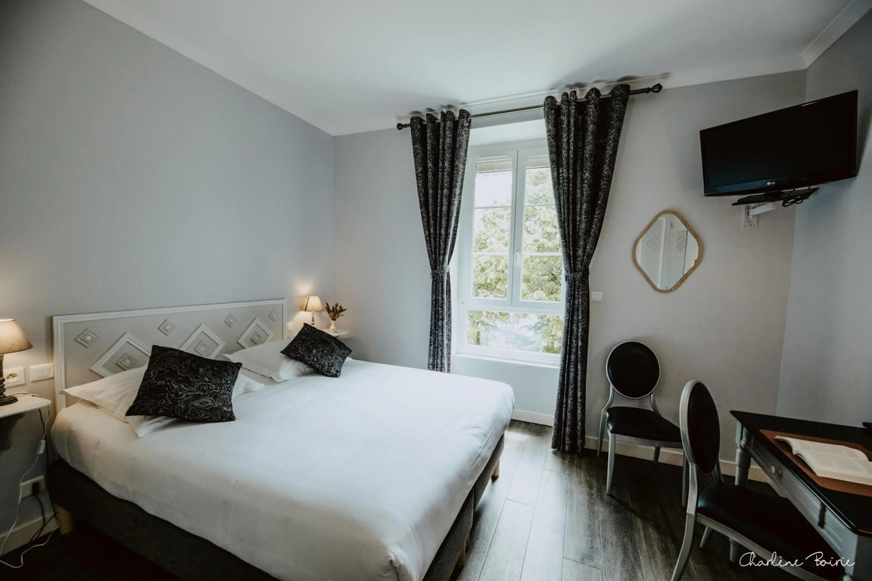 Bed in Grand Hotel Des Bains & Villas des Bains