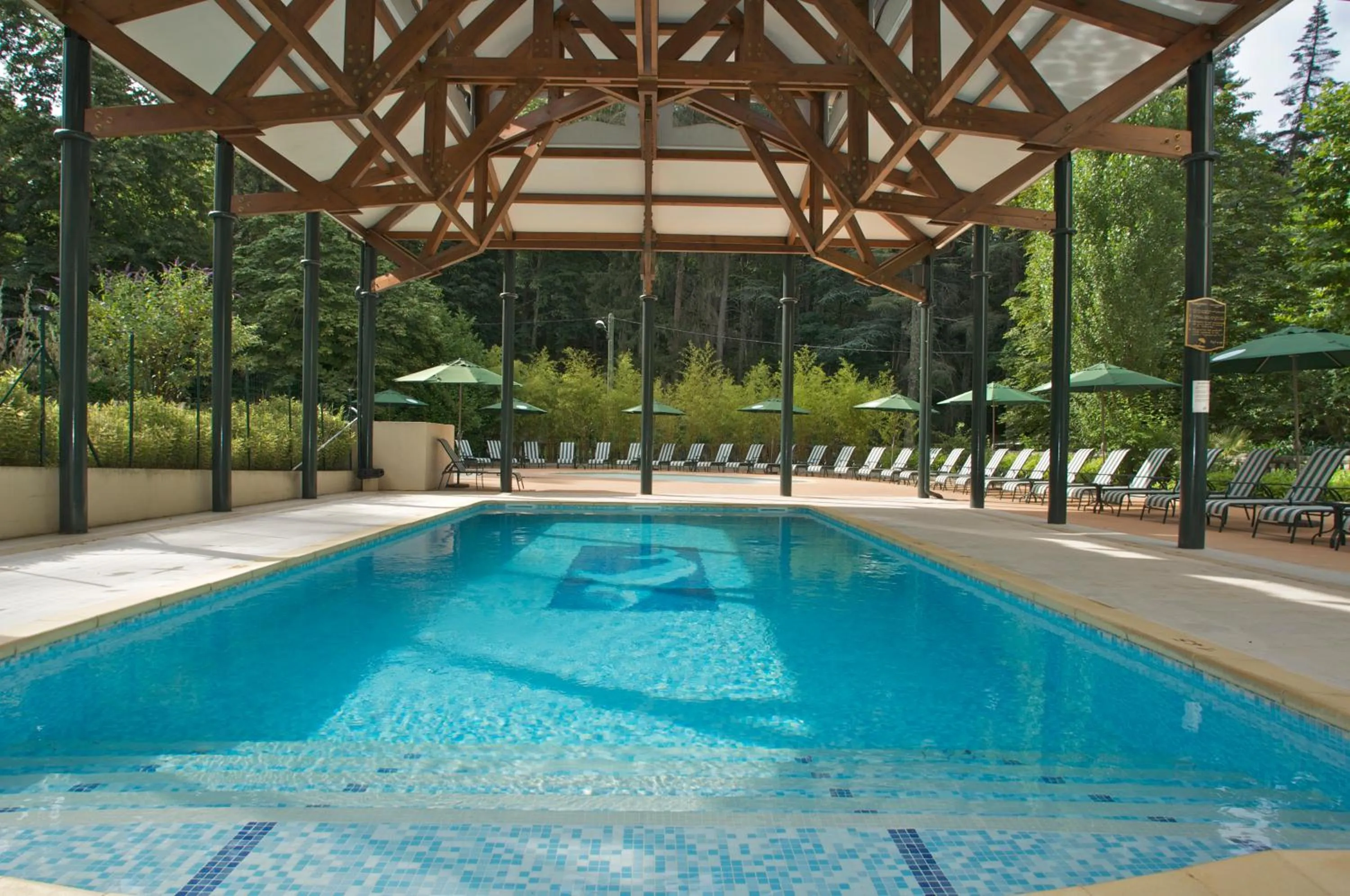 Swimming pool in Grand Hotel Des Bains & Villas des Bains