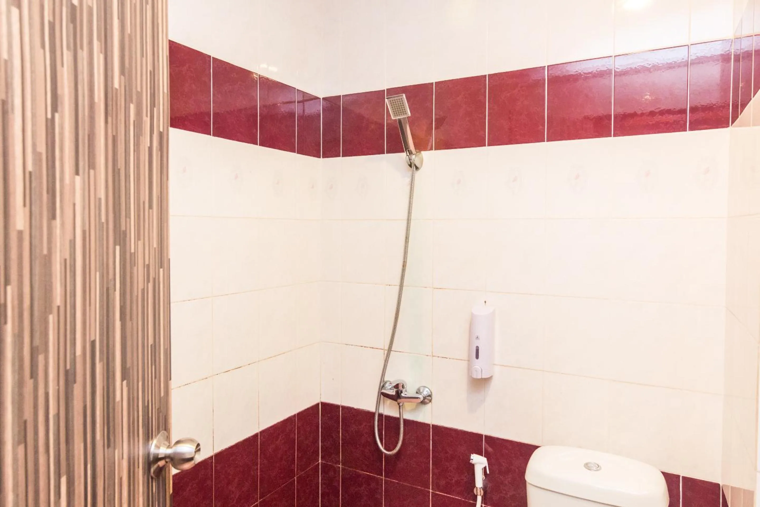 Bathroom in Kita Hotel