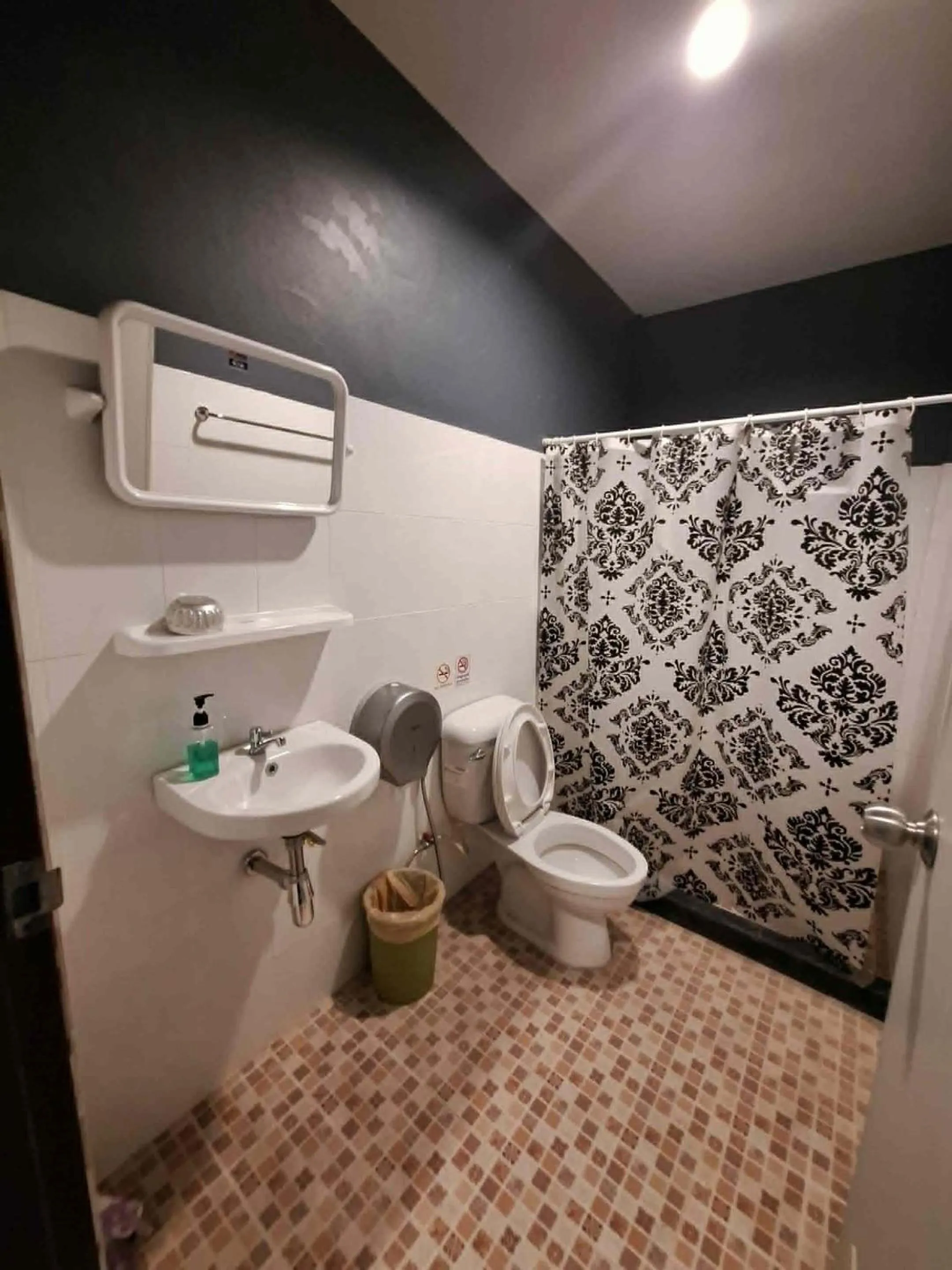 Bathroom in BedCabin