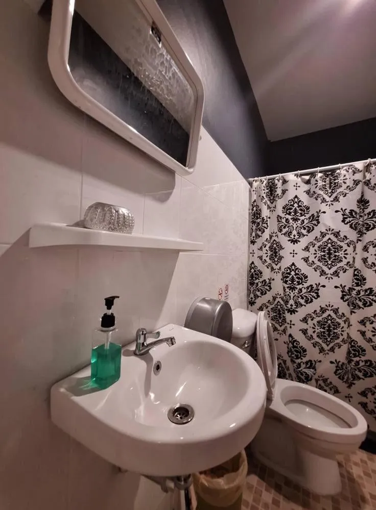 Bathroom in BedCabin