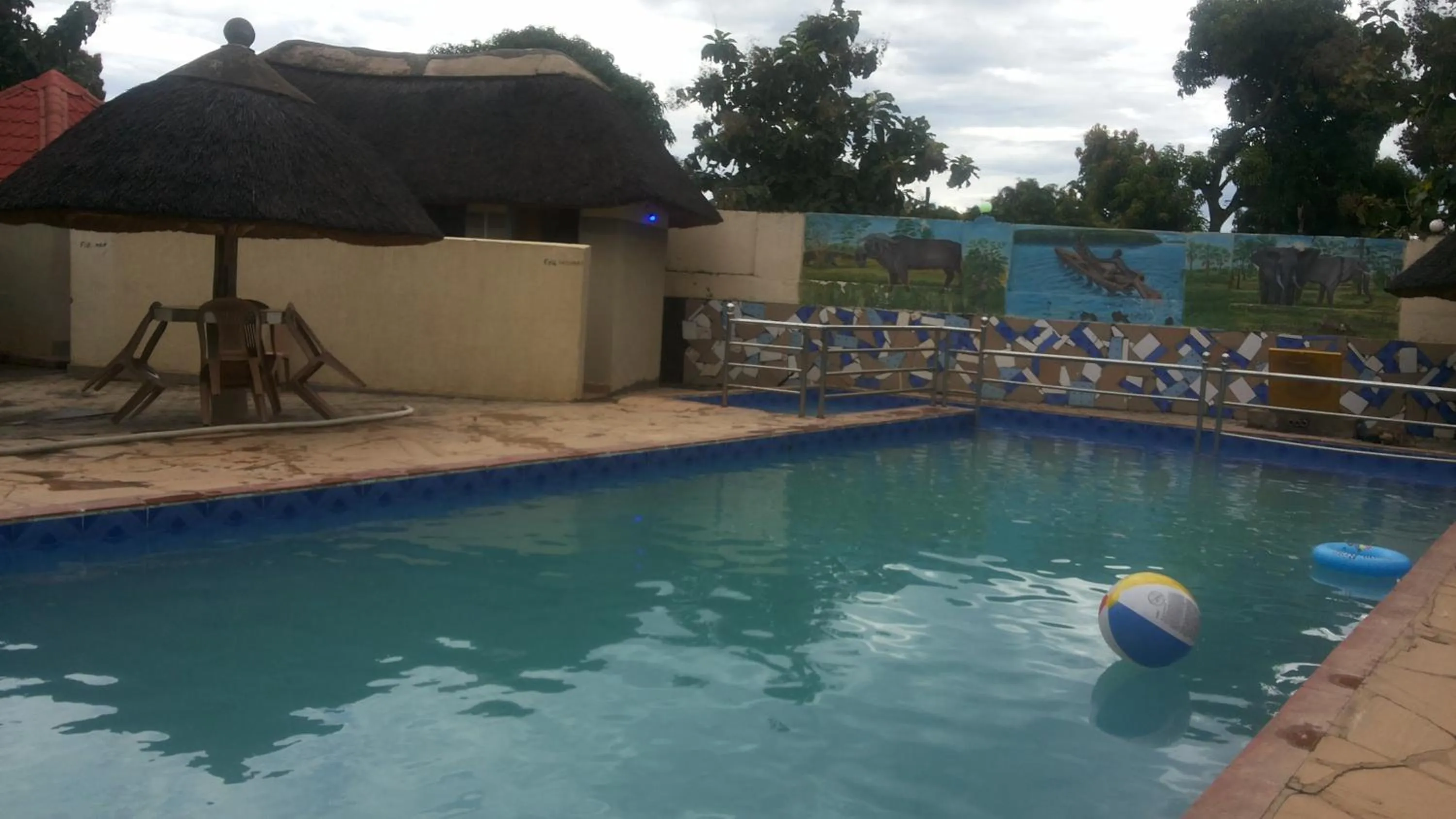 Swimming pool in Dubai Resort Hotel