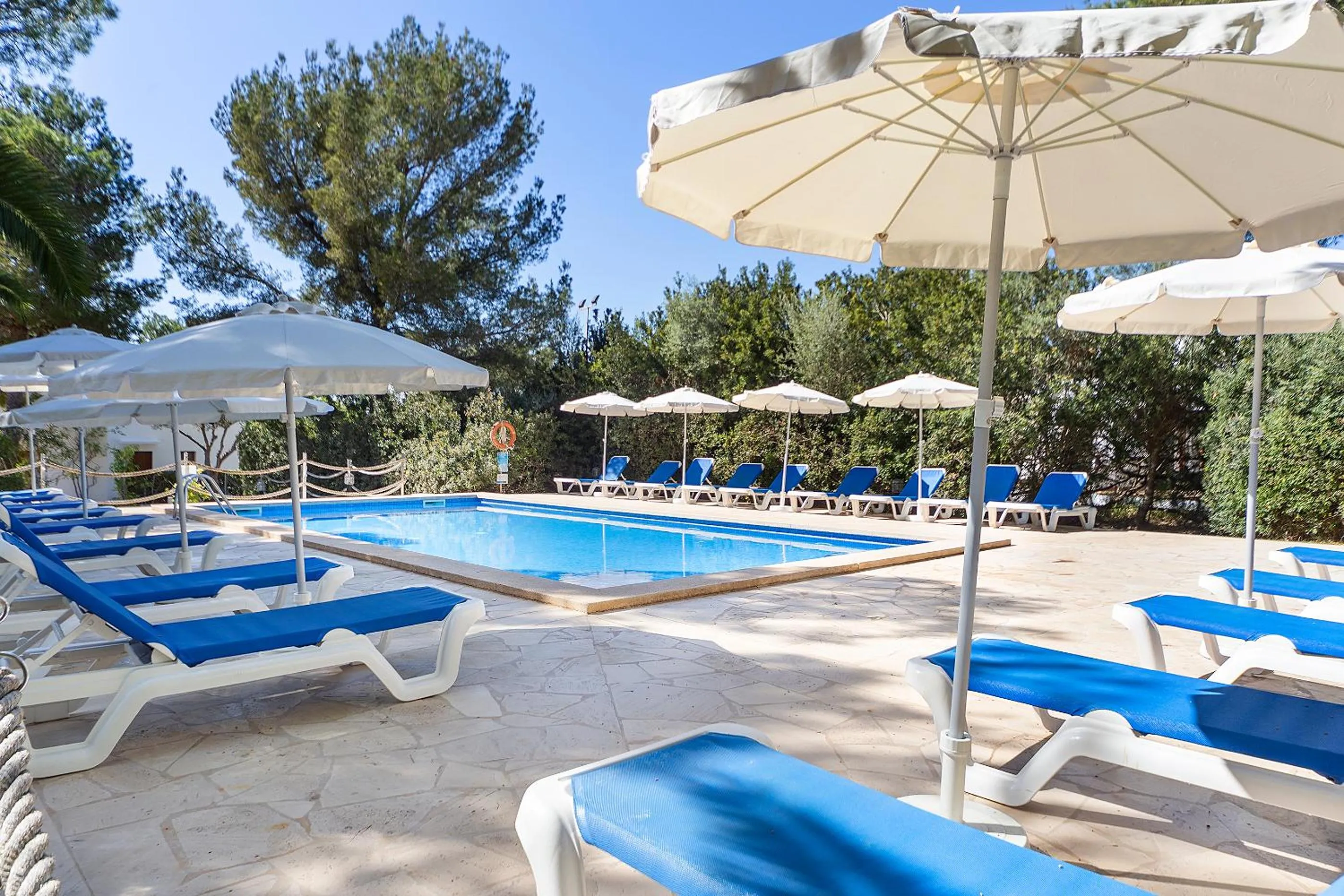 Garden in Apartamentos Cala Murada Tennis