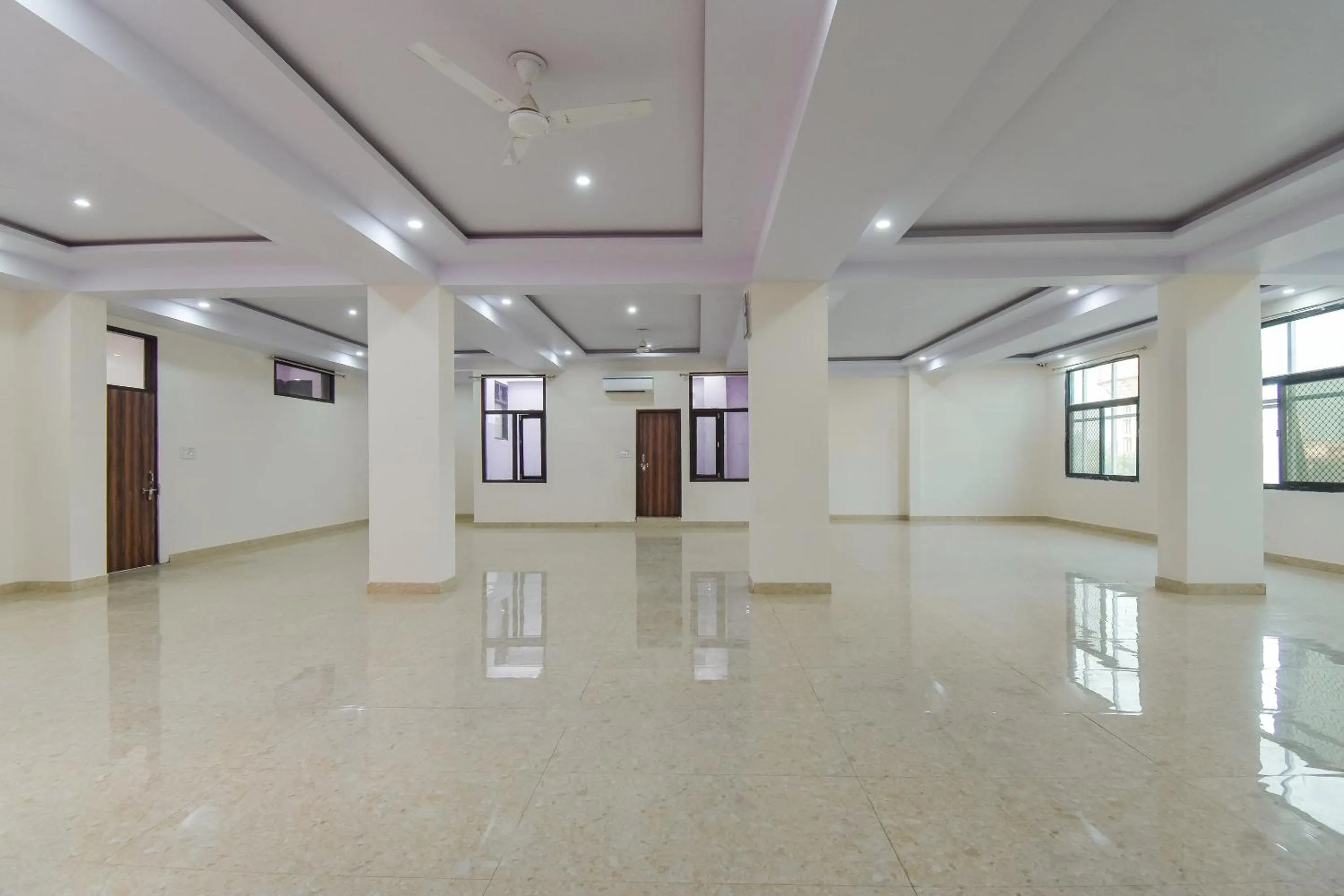 Banquet/Function facilities in Hotel O Royal Blue