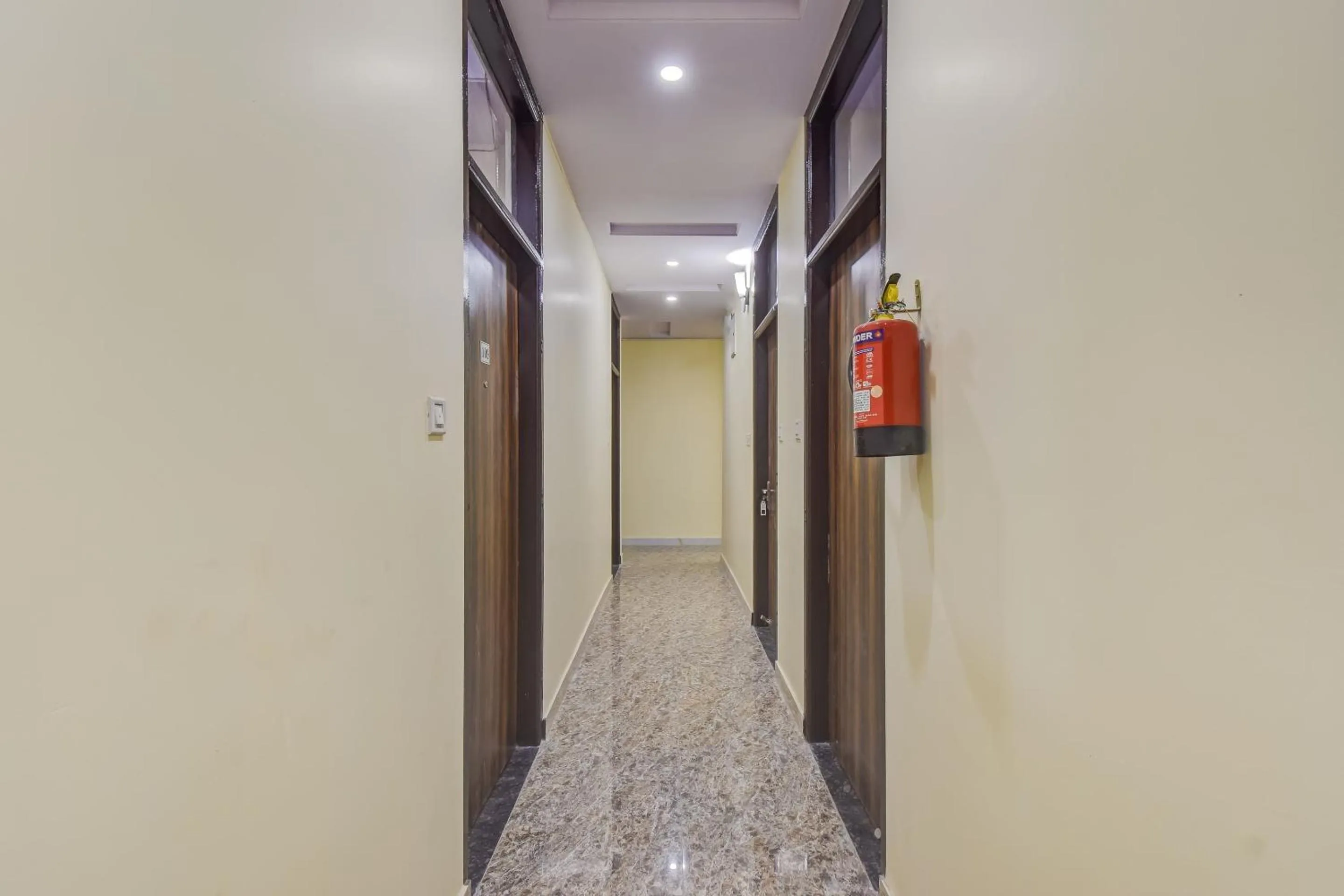 Lobby or reception in Hotel O Royal Blue