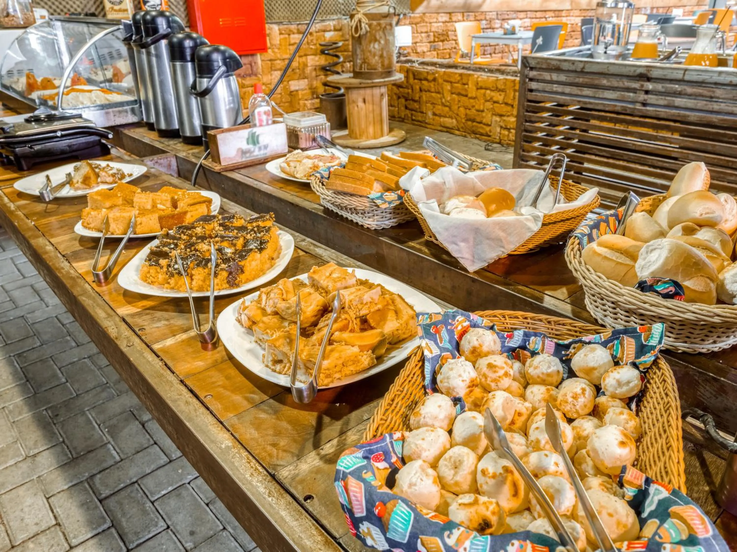 Restaurant/places to eat in Hotel BH Inn Palmares - Fácil Acesso Cristiano Machado, Centerminas e Minas Shopping