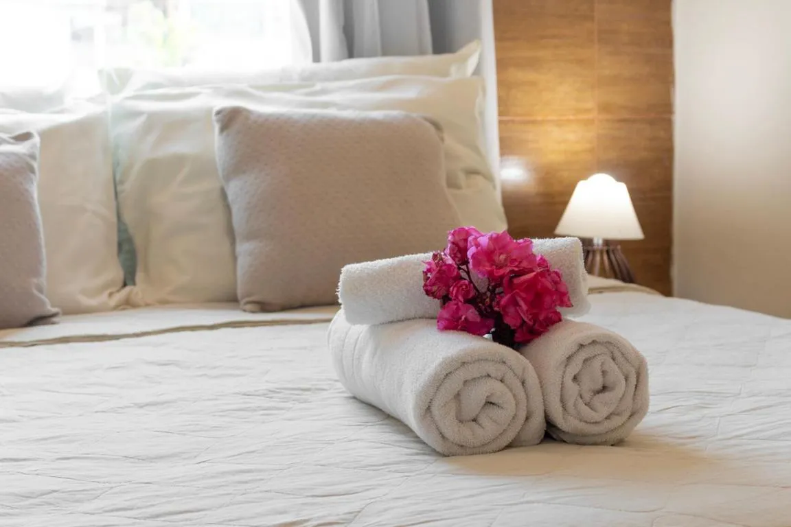 towels, Bed in Pousada Brisas de Búzios