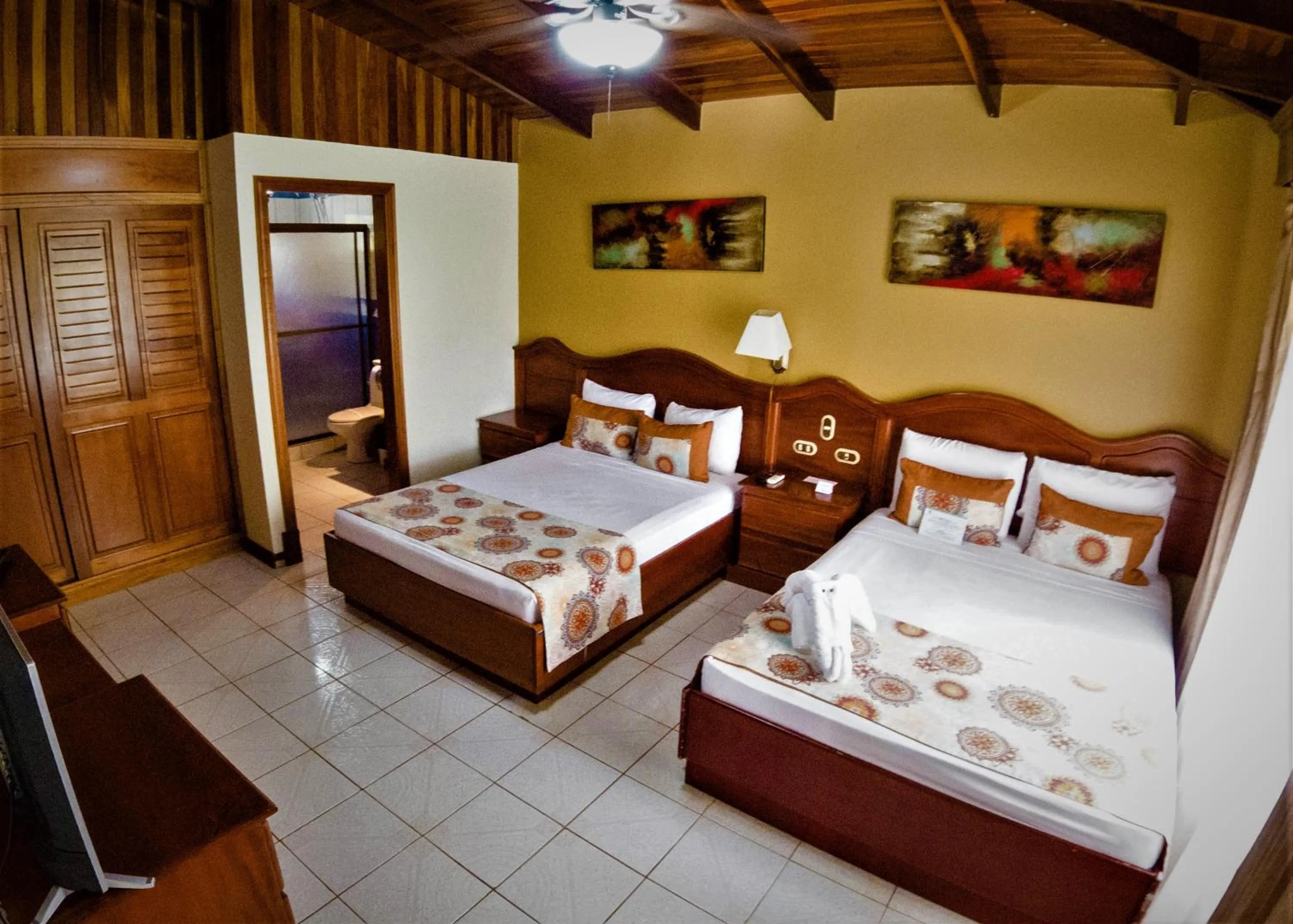 Property building, Bed in Arenal Paraiso Resort Spa & Thermo Mineral Hot Springs