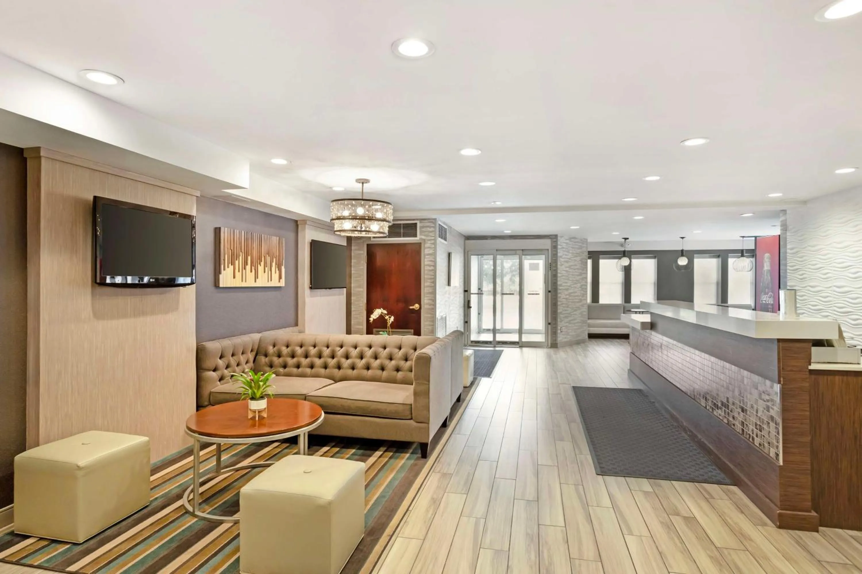 Lobby or reception in Best Western Plus Fairfield Hotel