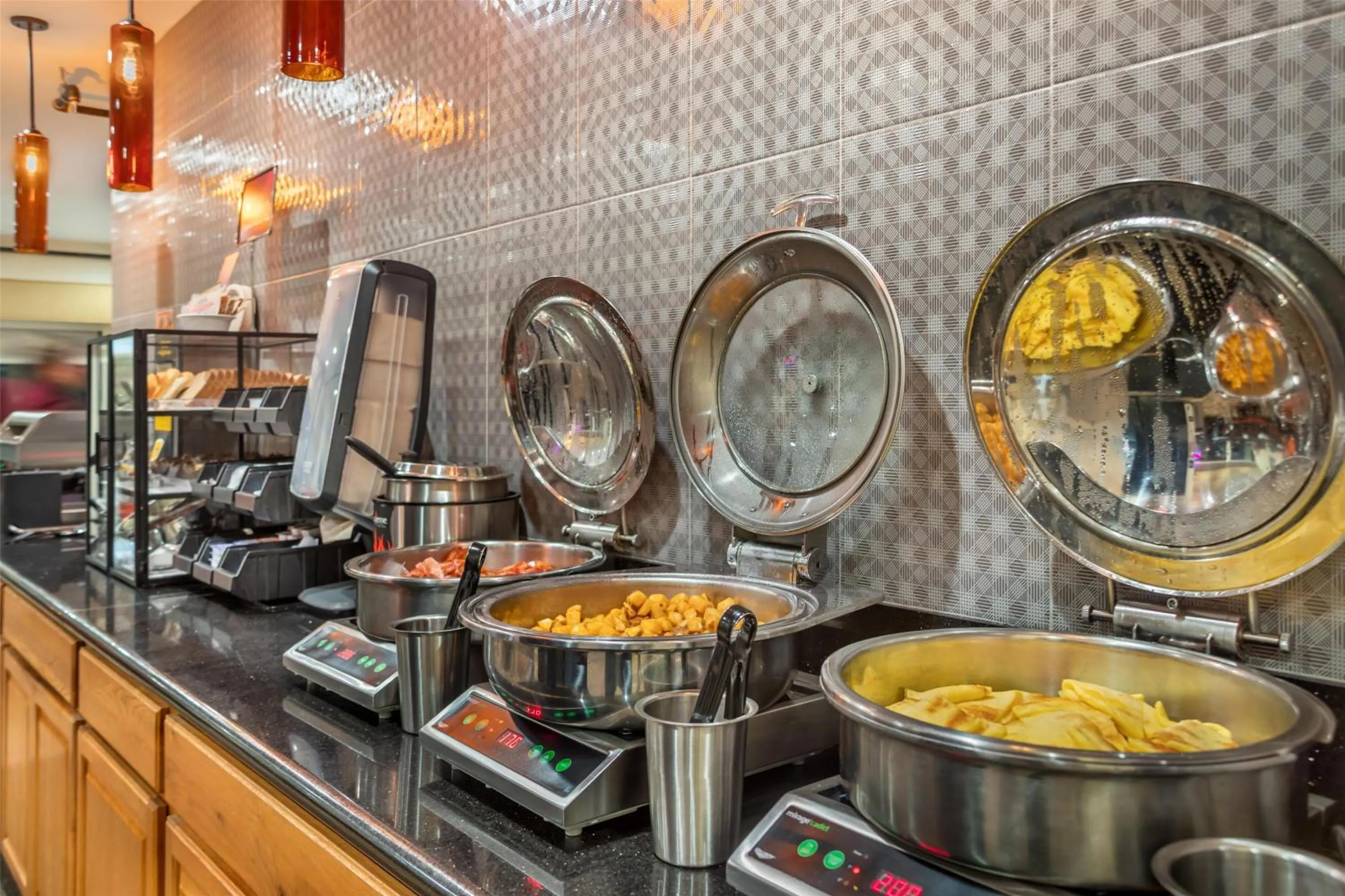 Breakfast in Best Western Plus Sonora Oaks Hotel and Conference Center