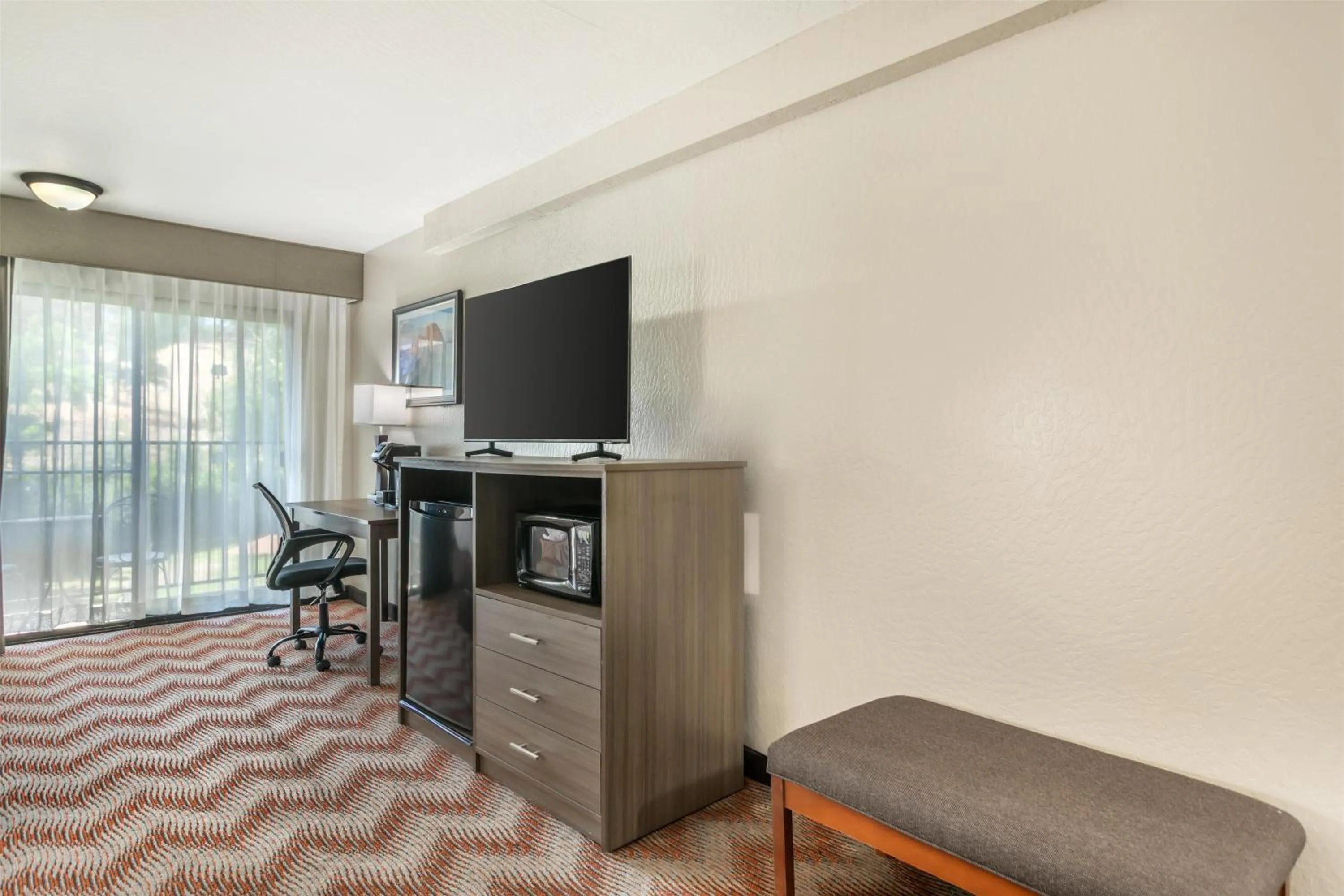 Photo of the whole room in Best Western Plus Sonora Oaks Hotel and Conference Center