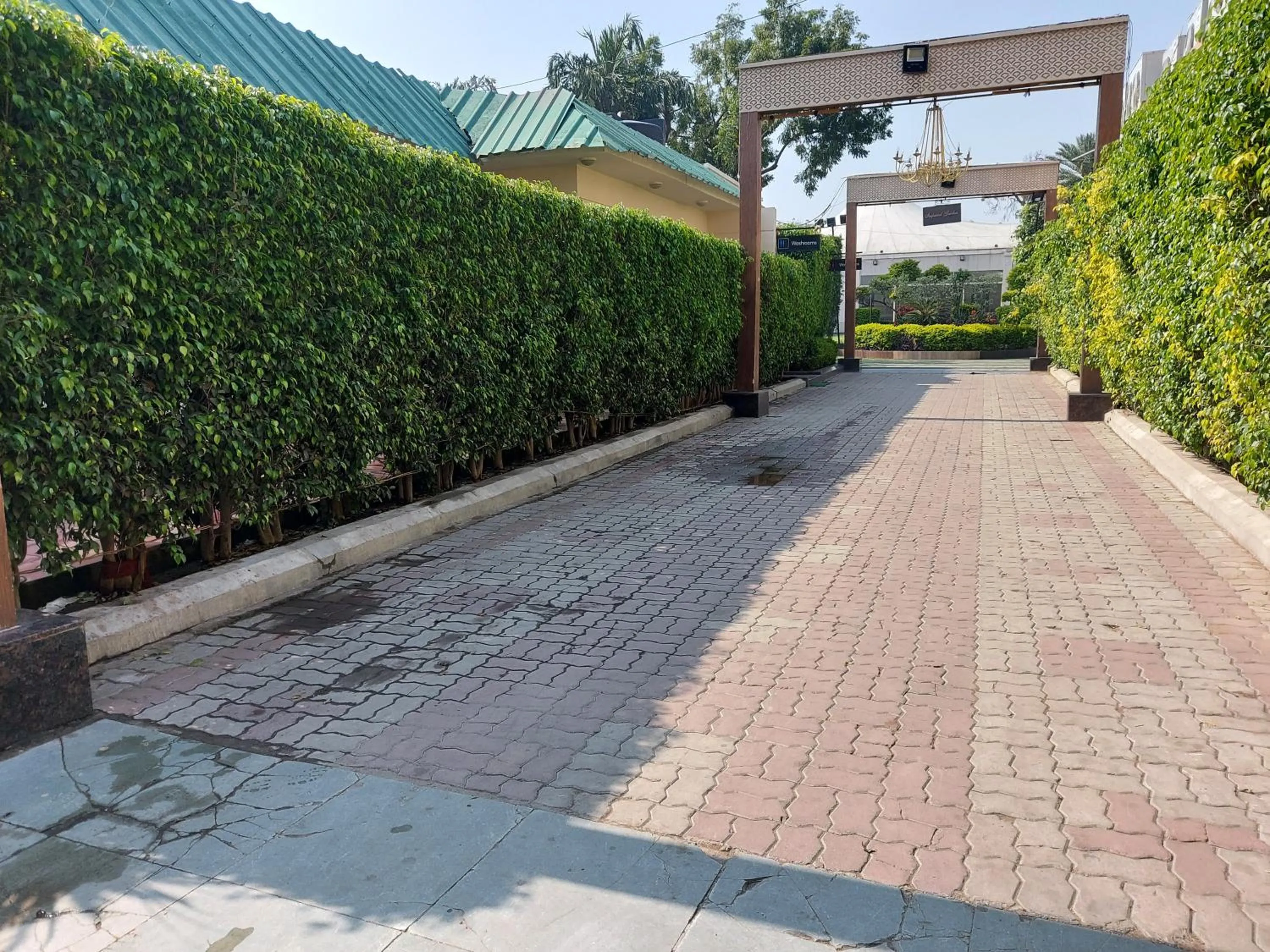 Property building in Kingston Resort