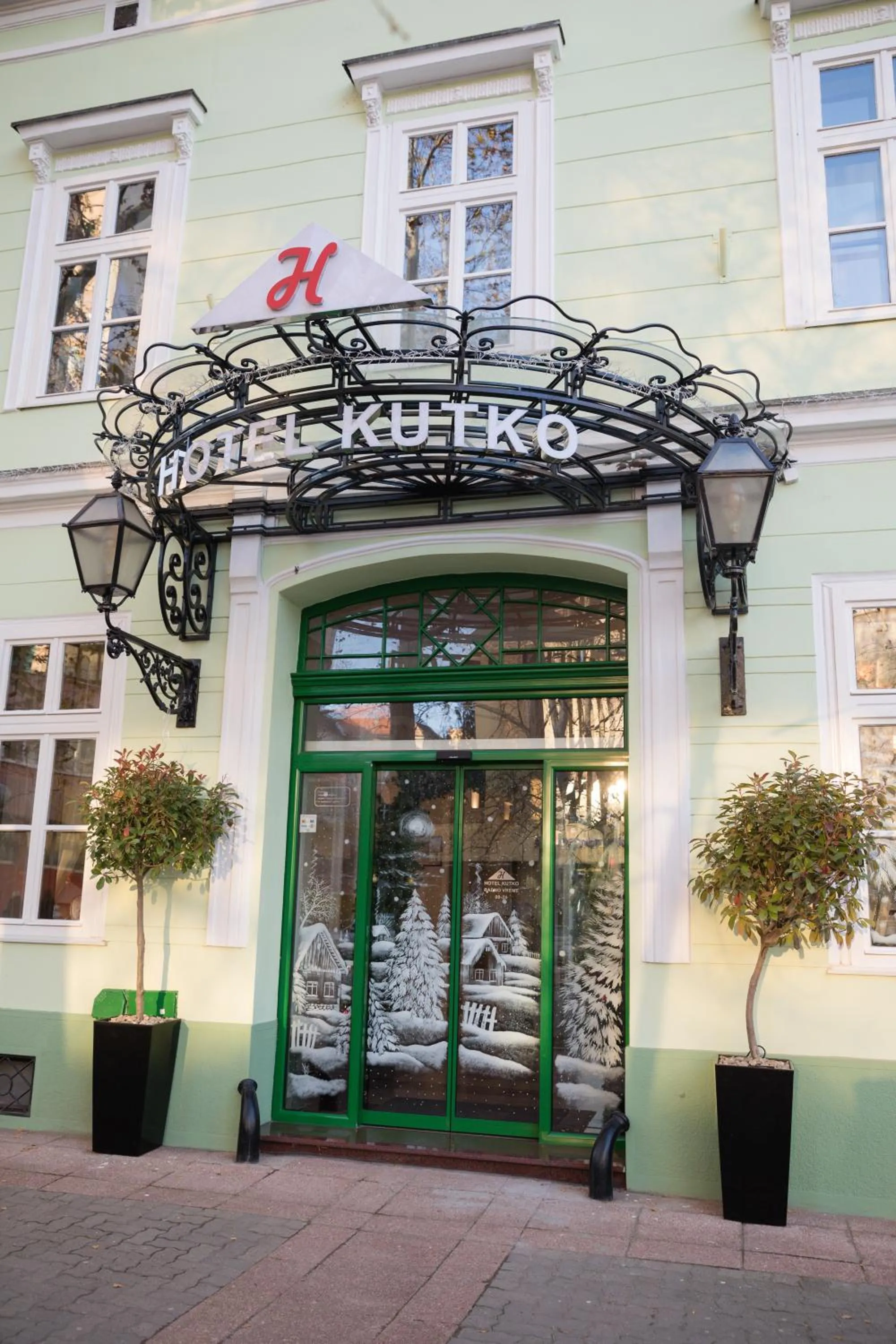 Facade/entrance in Hotel Kutko