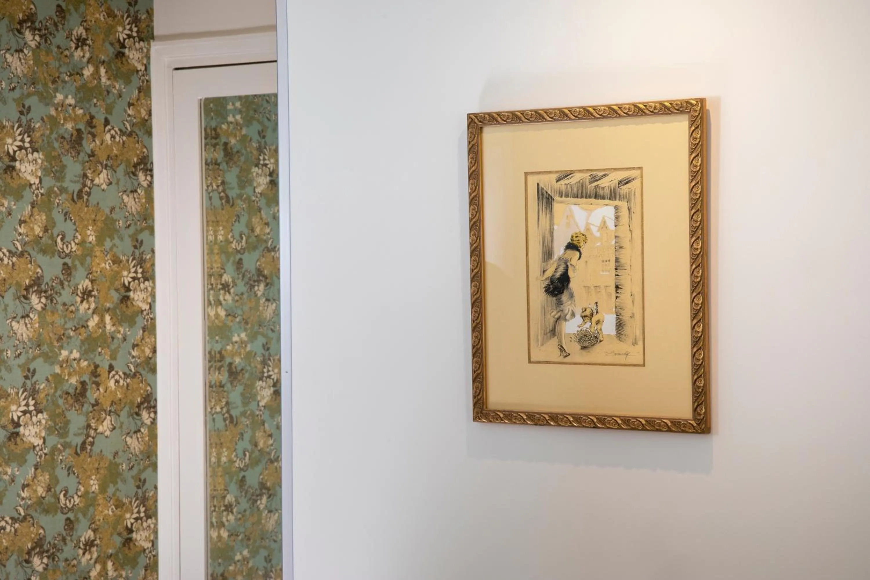 Hôtel des Champs-Elysées